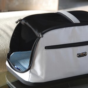 Dryfur Pet Carrier Insert Pads Size Small 19.5In X 12.5In Blue - 2 Pack, Patented Design Locks In Wetness Keeps Pet Perfectly Dry When Traveling