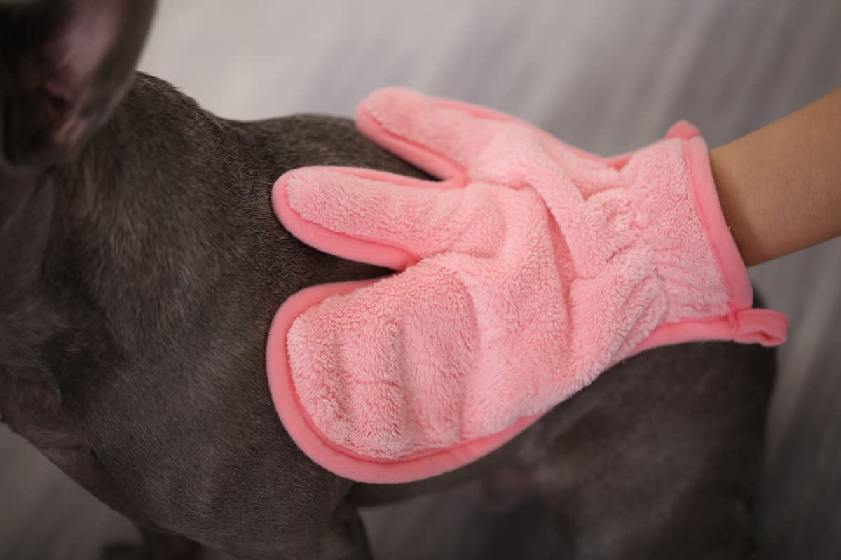 Pawyee Super Soft Fast-Drying Dog Towel Set For Cold Weather, Beach, Pool - Adjustable Microfiber Bath Robe With Drying Gloves F