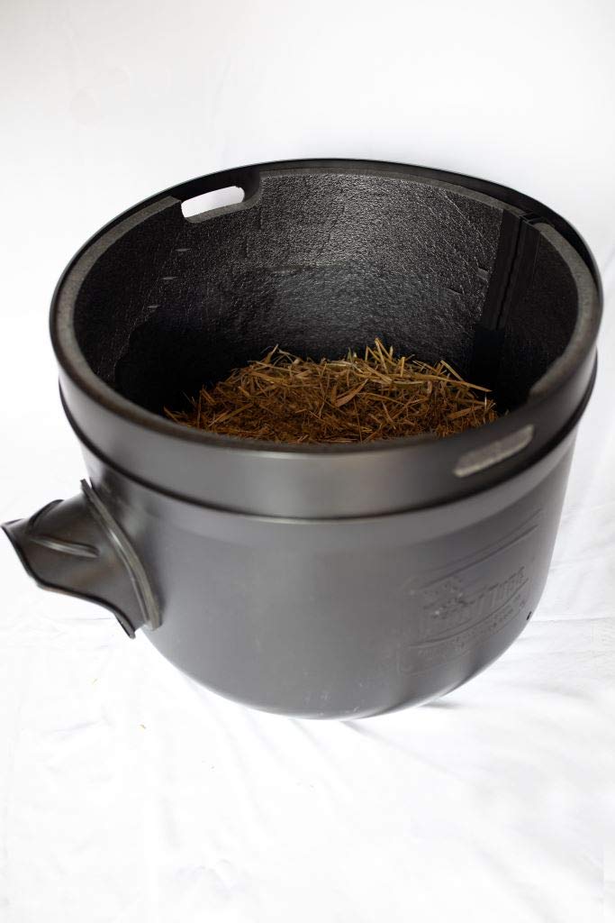 The Kitty Tube Outdoor Durable Ultra Insulated Cat House-Feral Option With Straw