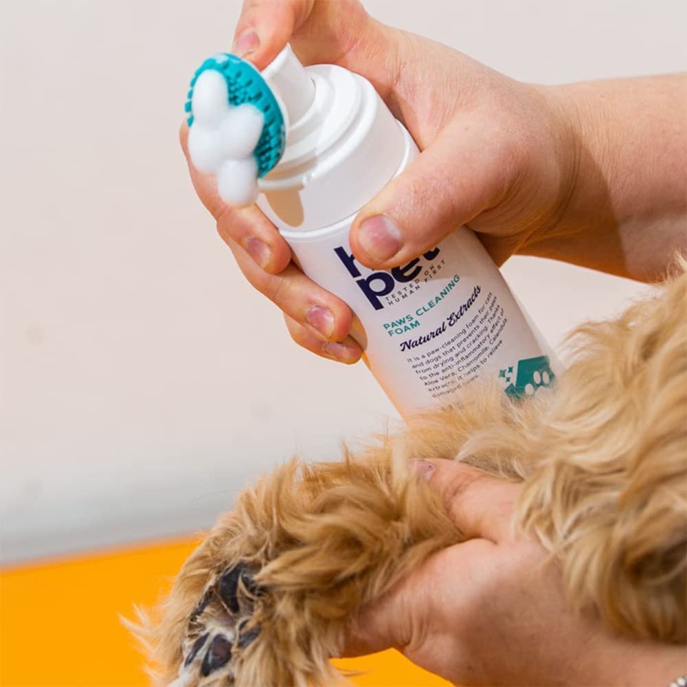 Hipet Dog Paw Cleaner Foam With Built-In Paw Scrubber Brush, Paw Cleaner For Dogs And Cats, Cat And Dog Paw Moisturizer, Effortl