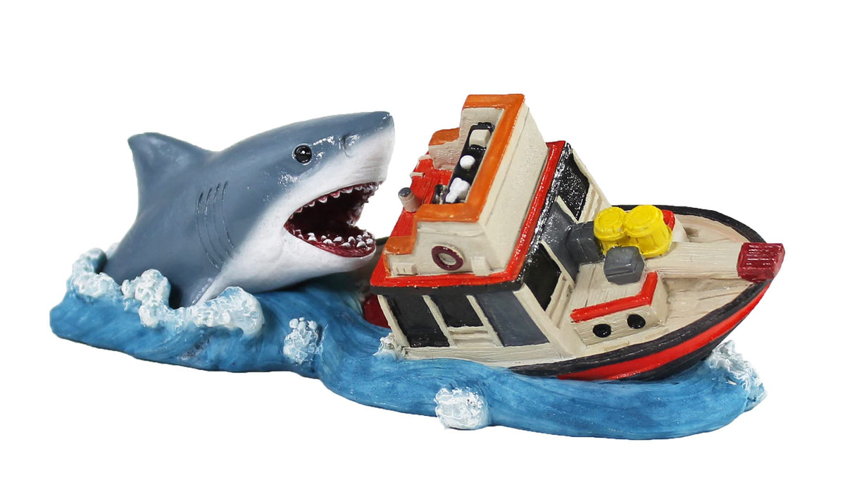 Penn-Plax Jaws Officially Licensed Aquarium Decoration - Boat Attack - Safe For Freshwater And Saltwater Fish Tanks - Small