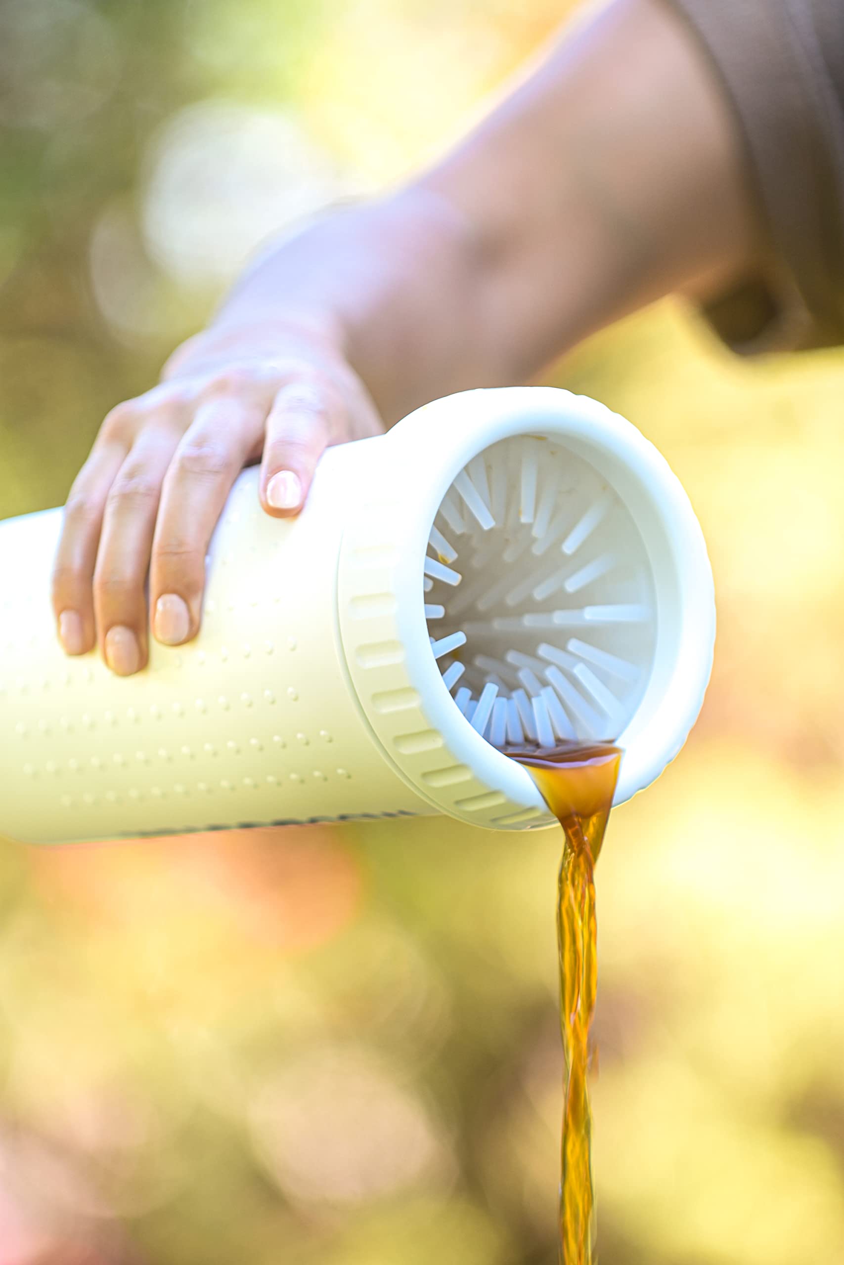 Dexas Mudbuster Portable Dog Paw Washer/Paw Cleaner, Large, Bright White- Special Edition (Pw72032-22Wp)