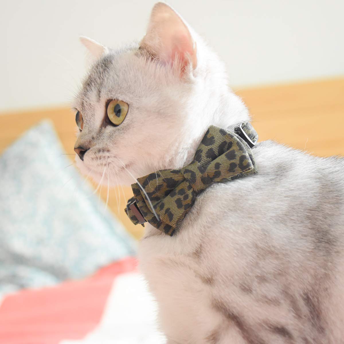 Bowtie Cat Collars Breakaway With Bell, Adjustable Cute Kitty Collars Safety Buckle Kitten Collar For Cat Puppy 7.5-11In (17)