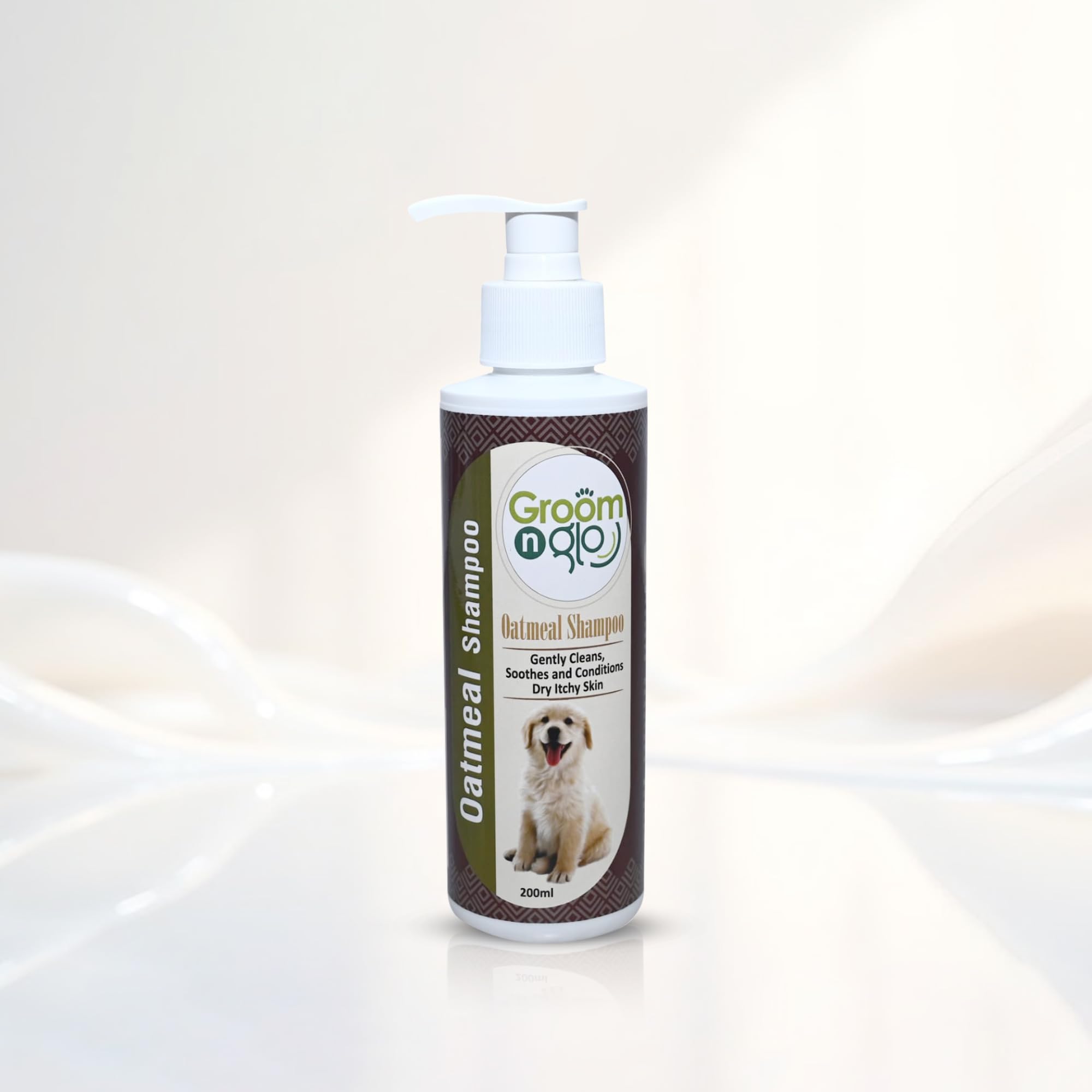 Groom N Glo Oat Meal Dog Shampoo I Allergy Relief, AntiDandruff, AntiItching, Conditioning Oat Meal Shampoo (500Ml)