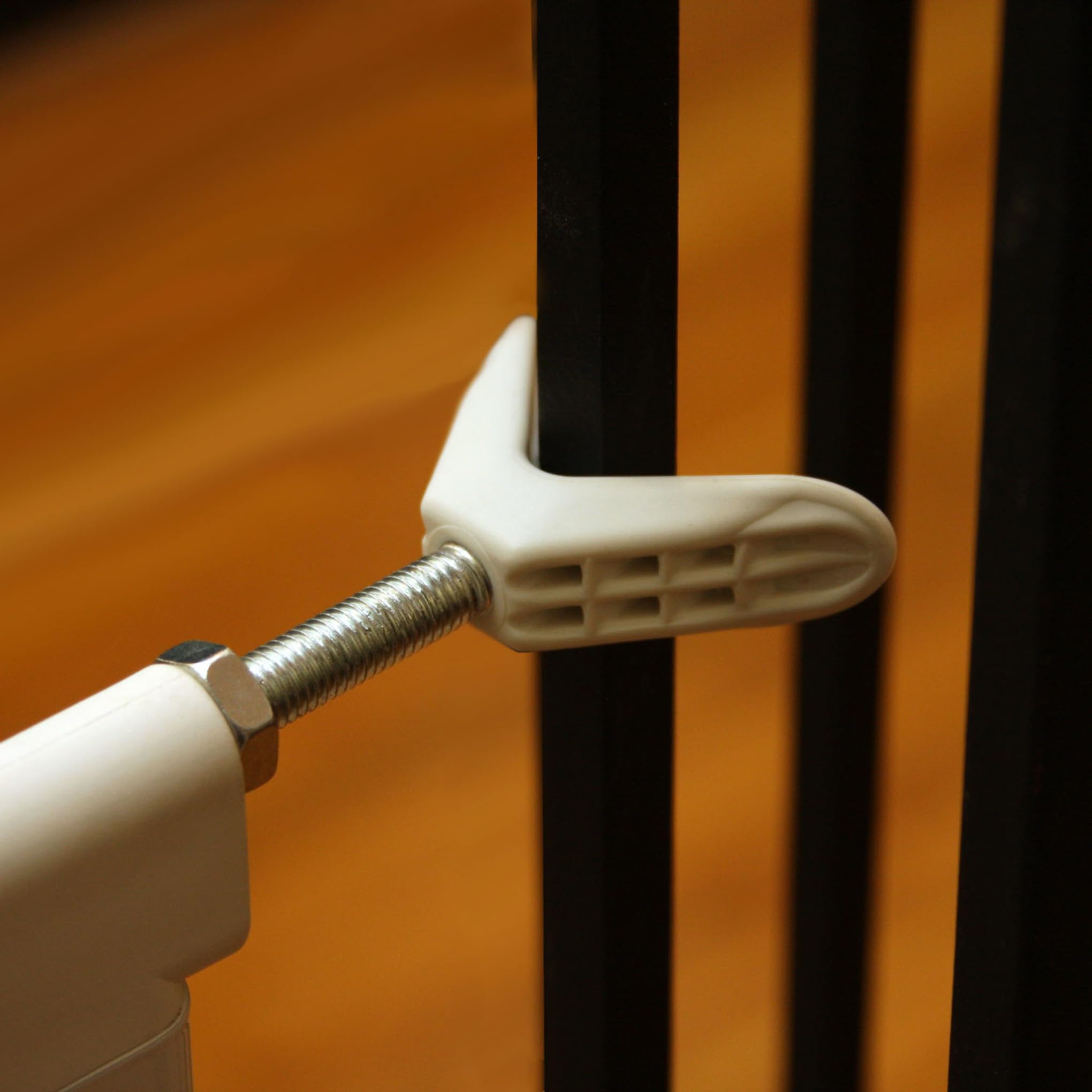 Qdos Safety Y-Spindles for Qdos Pressure Mount Baby Gates | White | Adapts Qdos Pressure Mount Gates to fit on Banisters and Spi