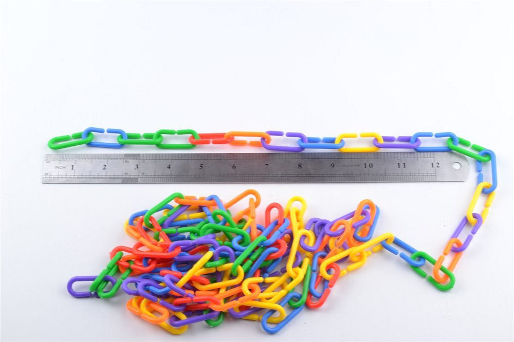 Yuyuso 100 Piece Plastic C-Clips Hooks Chain Links C-Links Rat Parrot Bird Toy Cage