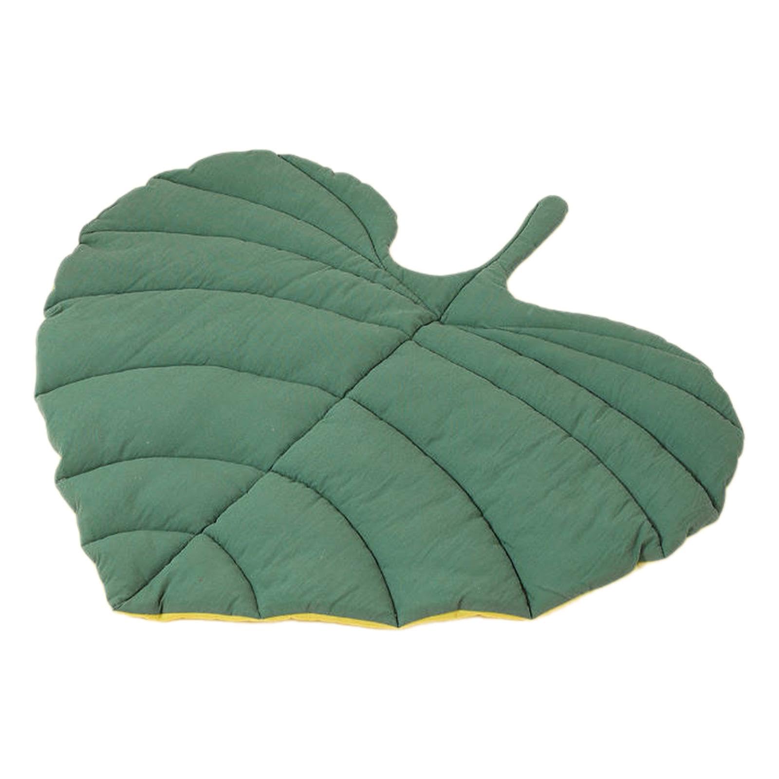 SAZ DEKOR Dog Mat Large Cozy Sleeping Reusable Dog Bed Mat for Small Medium Dog Kitten Heart shaped leaf