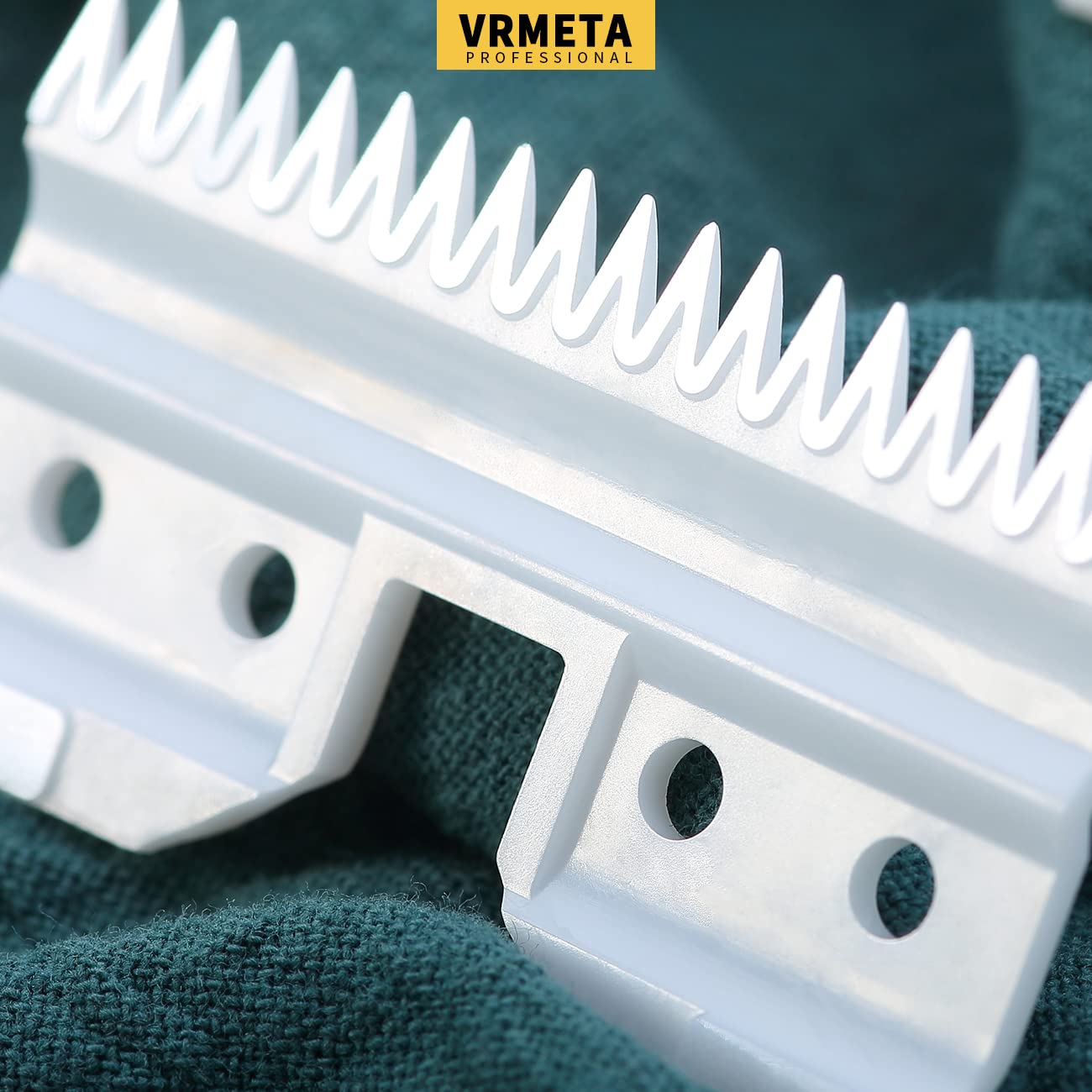 Vrmeta 4 Pcs Fast Feed Ceramic Blades Fit Oster Fast Feed Clipper Oster A5 Fast Feed Ceramic Cutters Blade Fast Feed Replacement Blade Fit Wahl Km Series