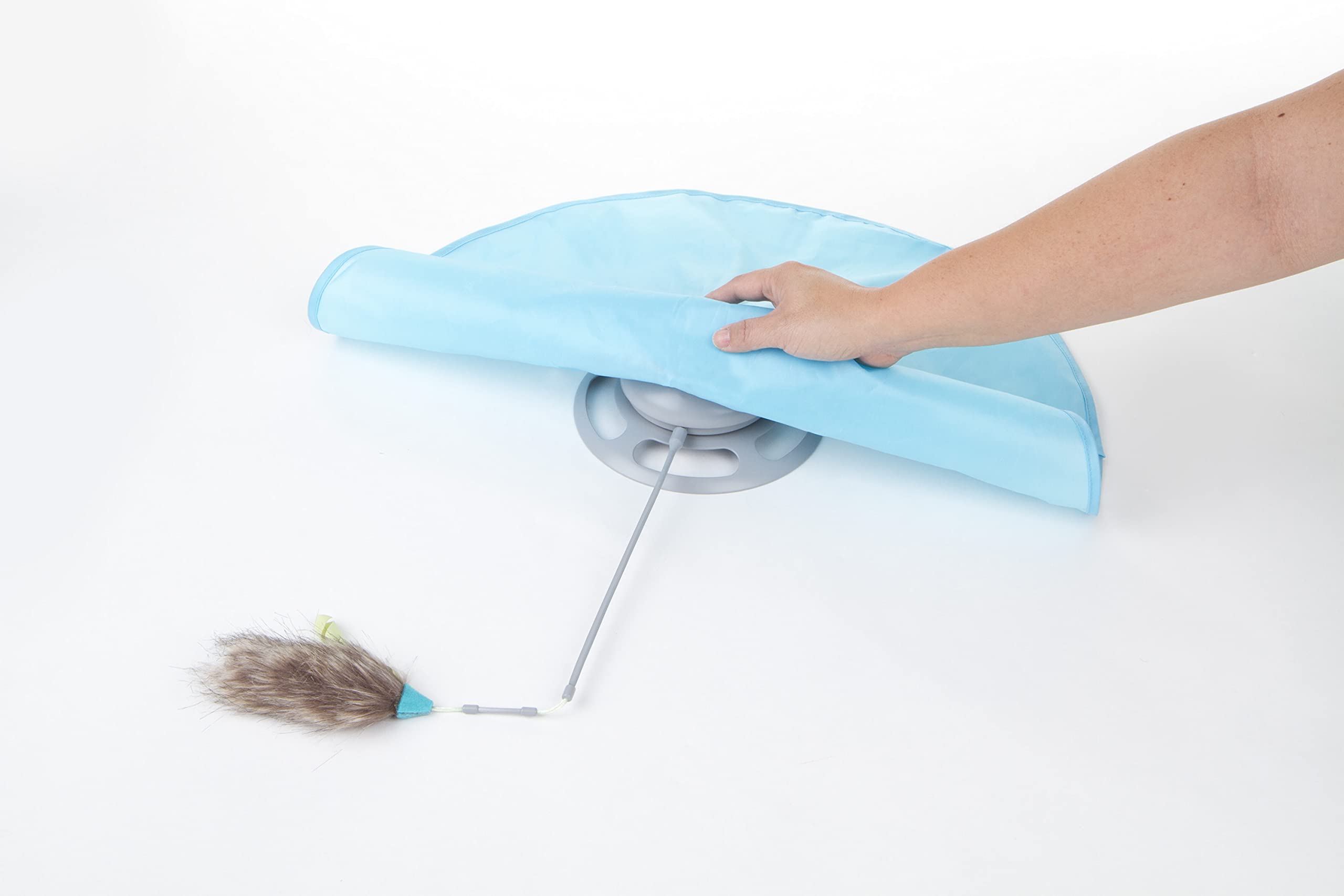 Smartykat Hot Pursuit Electronic Concealed Motion Cat Toy, Battery Powered - Blue, One Size