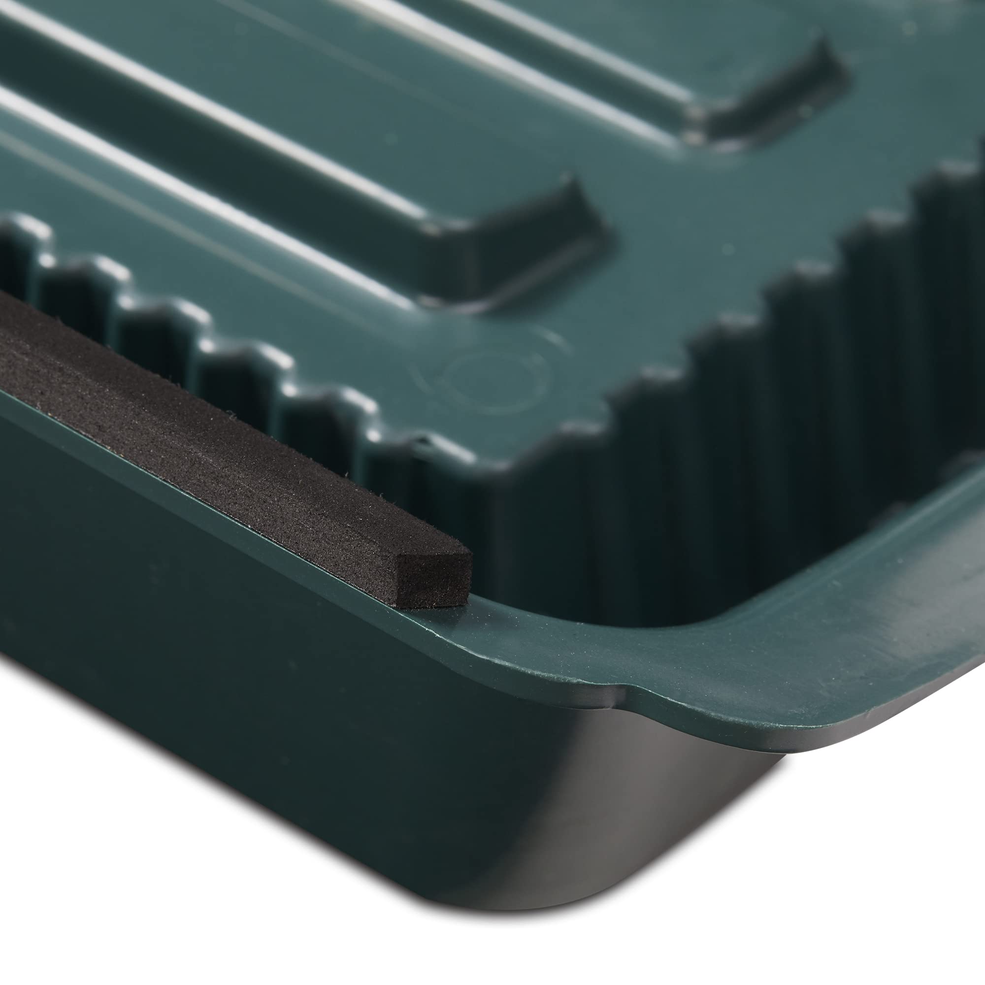 FloraCraft Plastic Floral Casket Saddle 3.5 Inch x 11.25 Inch x 14 Inch Green