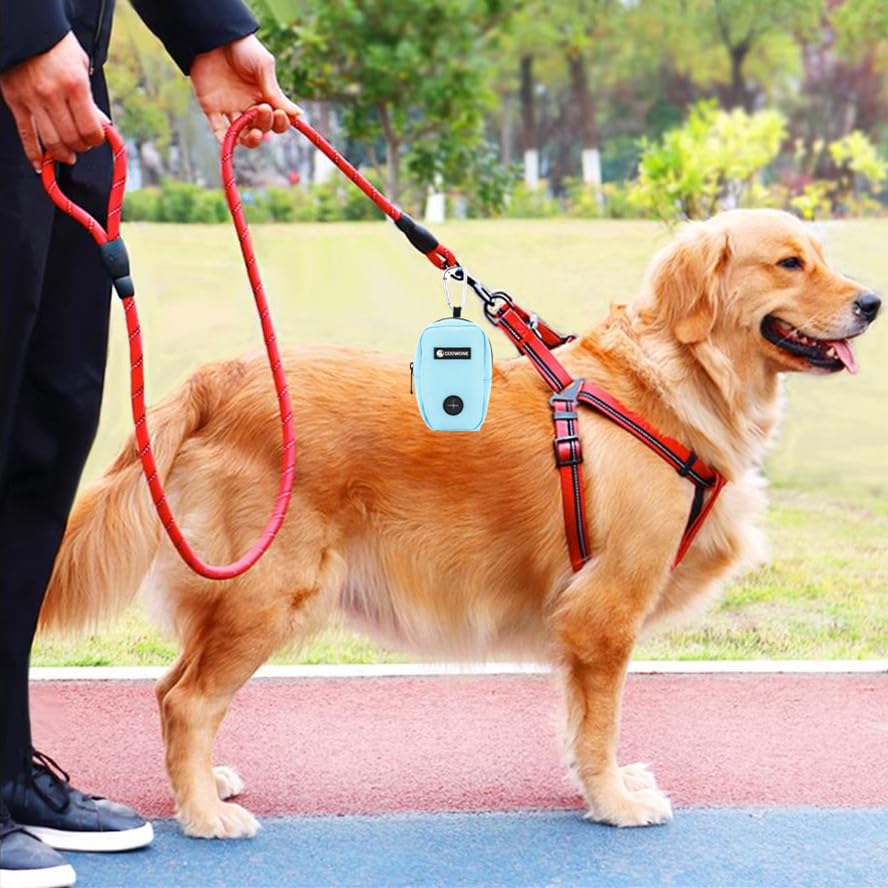COOWONE Dog Treat Pouch with Clip, Treat Pouches for Pet Training, Small Dog Treat Container Treat Bag for Leash, Waterproof Dog