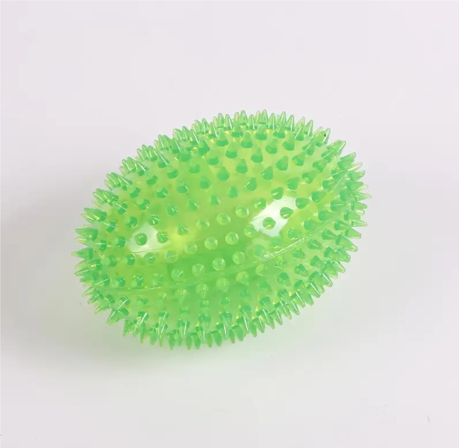 Pups&Pets Spike Rugby Ball, Durable Rubber Interactive Toys, Squeaky Spike Chew Toys for Teeth Cleaning, Training Aggressive Che