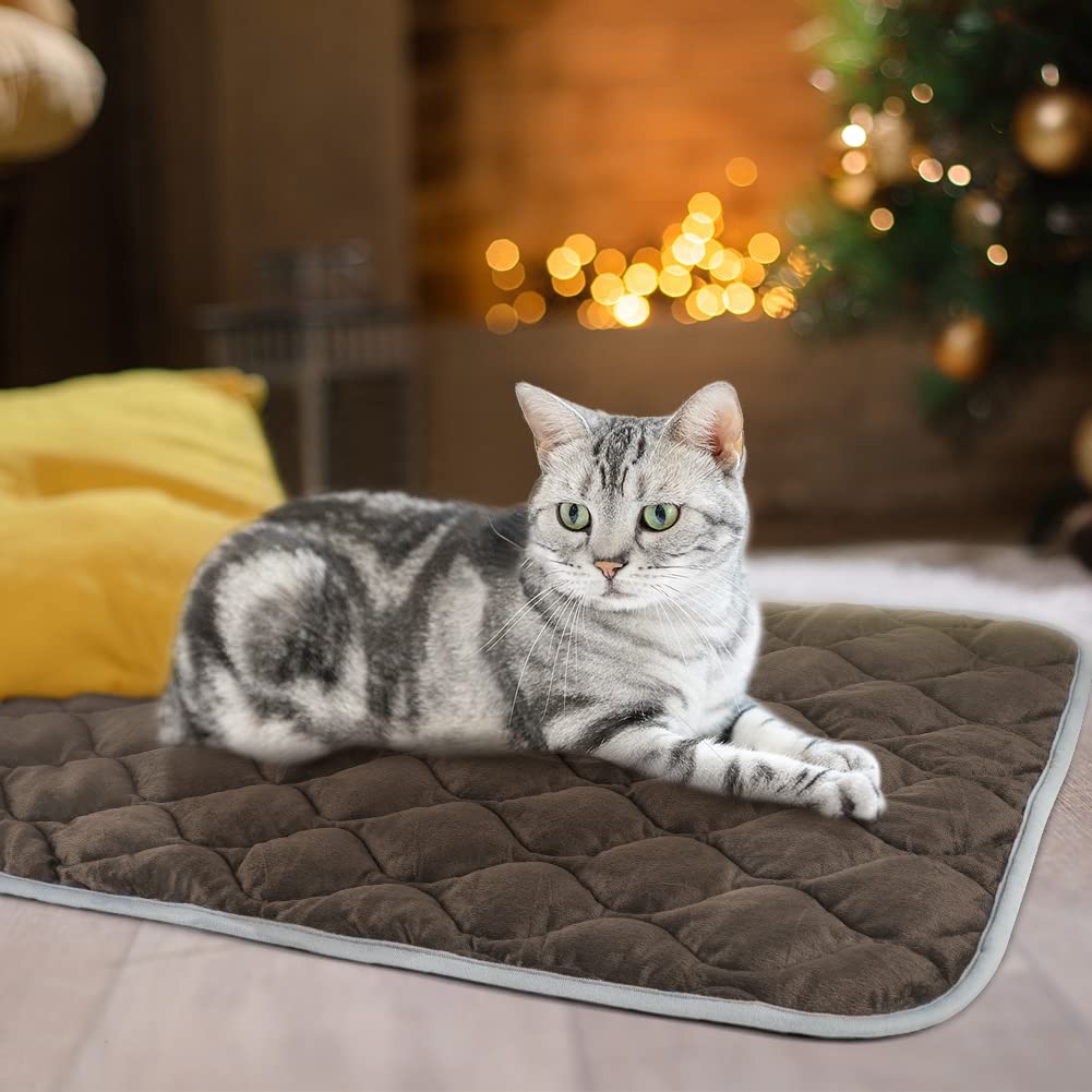 Uligota Self Heating Cat Mat Thermal Pet Bed Mat Self-Warming Pet Crate Pad Medium