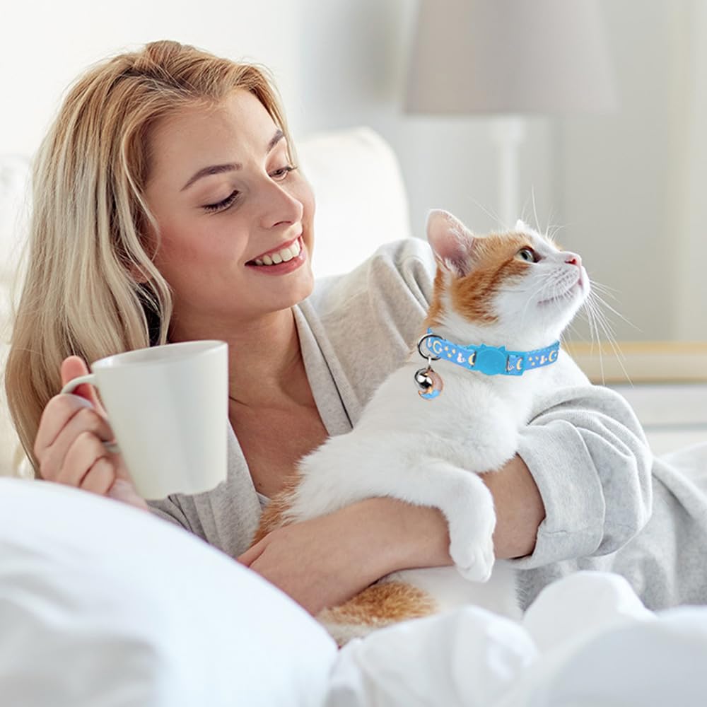 2Pcs Breakaway Cat Collars With Bell Cute Kitty Glow In The Dark Adjustable Kitten Collars With Pendant(Black&Sky Blue)