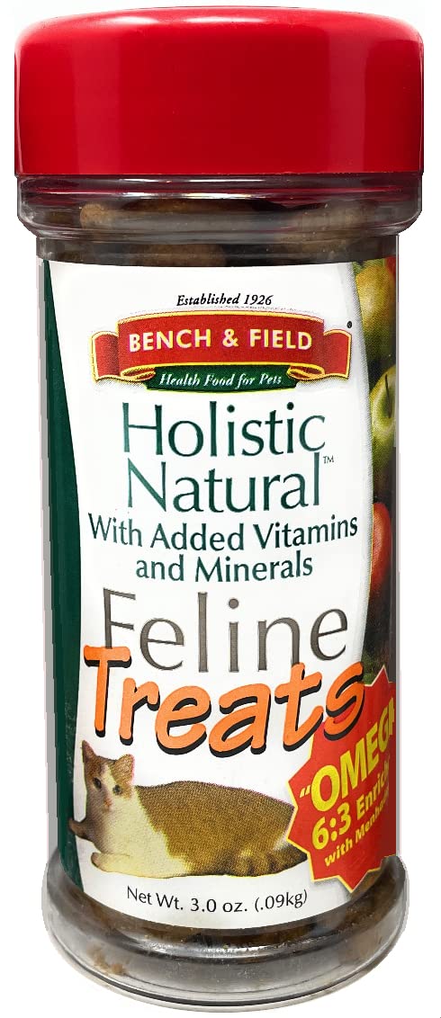 Bench & Field Holistic Natural Healthy Kitty Cat Treats | Crunchy Fish-Shaped Bites | Delicious Seafood Flavored Snack, 3-Ounce Bottle