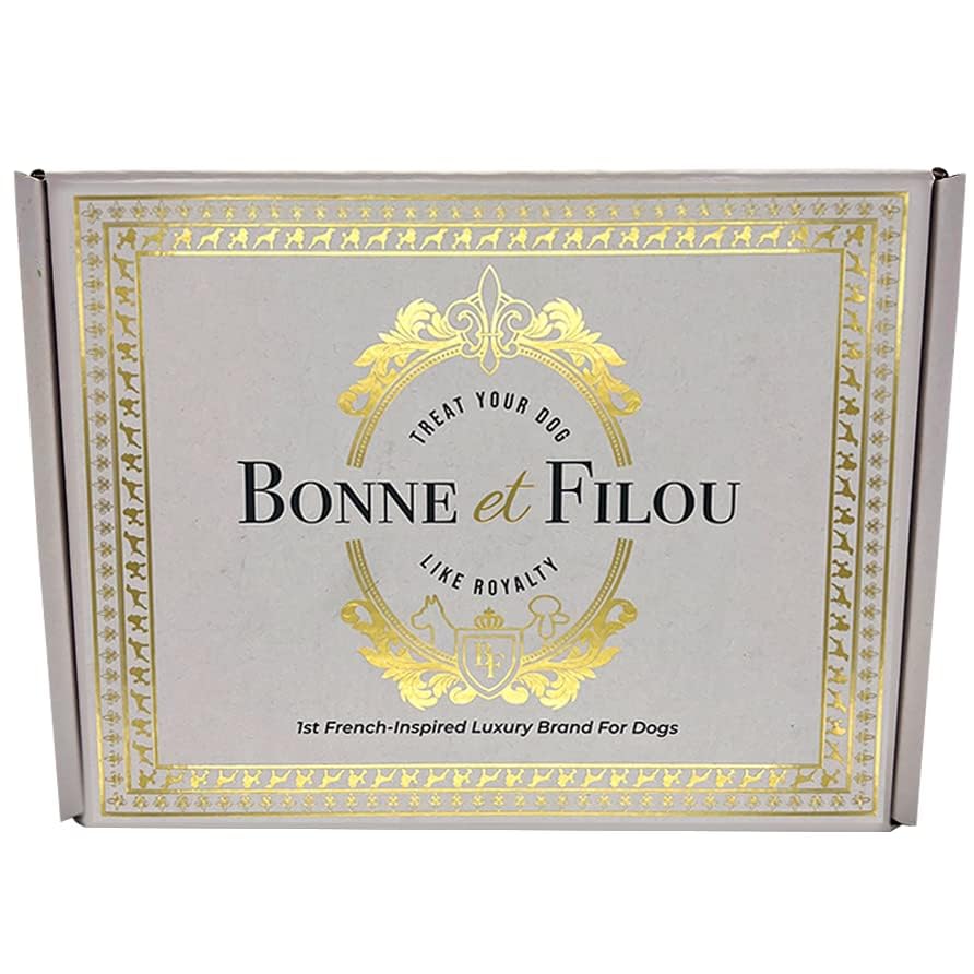 Bonne et Filou Winter Dog Treats, Gourmet Gift Box, 21 Luxury Macarons, Truffles & Bone Cookies, Healthy & Delicious Treats for