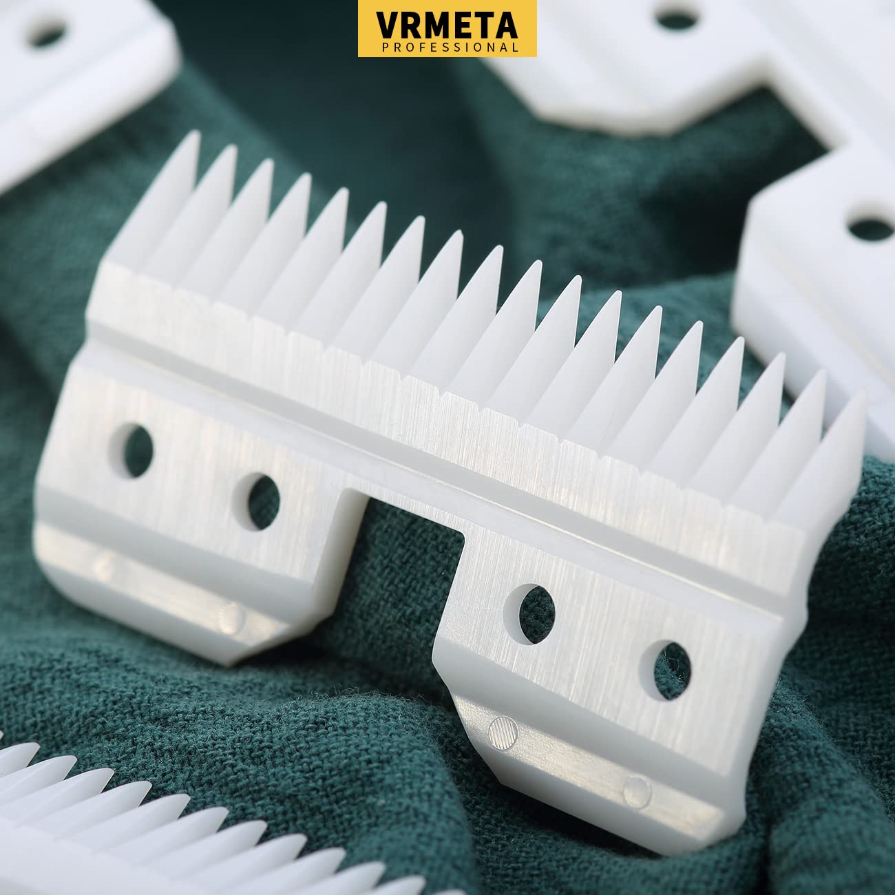 Vrmeta 4 Pcs Fast Feed Ceramic Blades Fit Oster Fast Feed Clipper Oster A5 Fast Feed Ceramic Cutters Blade Fast Feed Replacement Blade Fit Wahl Km Series