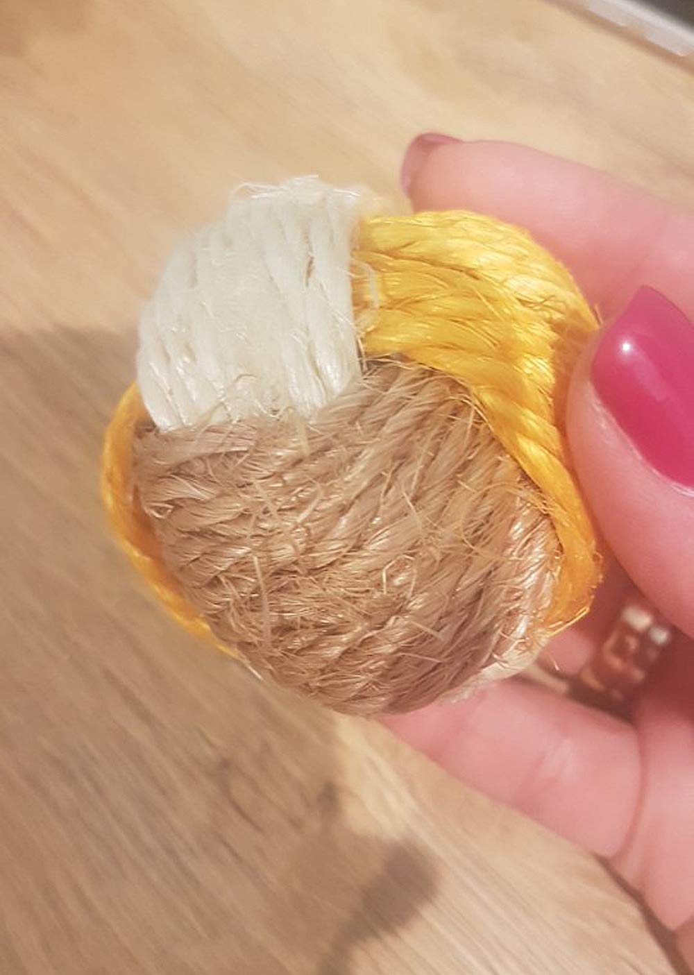 Suntrade 3Pcs Cat Toy Sisal Ball Pet Scratching Ball Chew Eco-Friendly Toy Pets Interactive Toy Bite And Wear Resistant(Random Color)