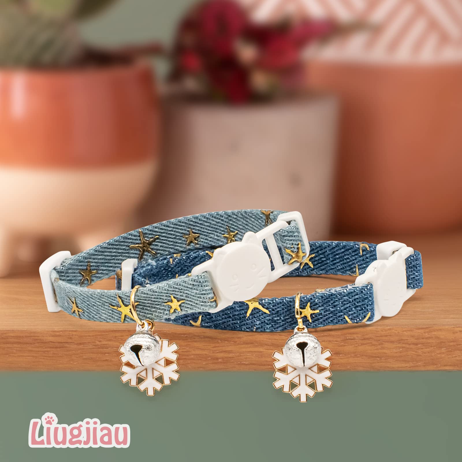 2 Pack Cotton Breakaway Cat Collar With Bell,Dark Blue & Light Blue White Snowflake Pendant Cute Cat Collar Kitten Collar,Ideal