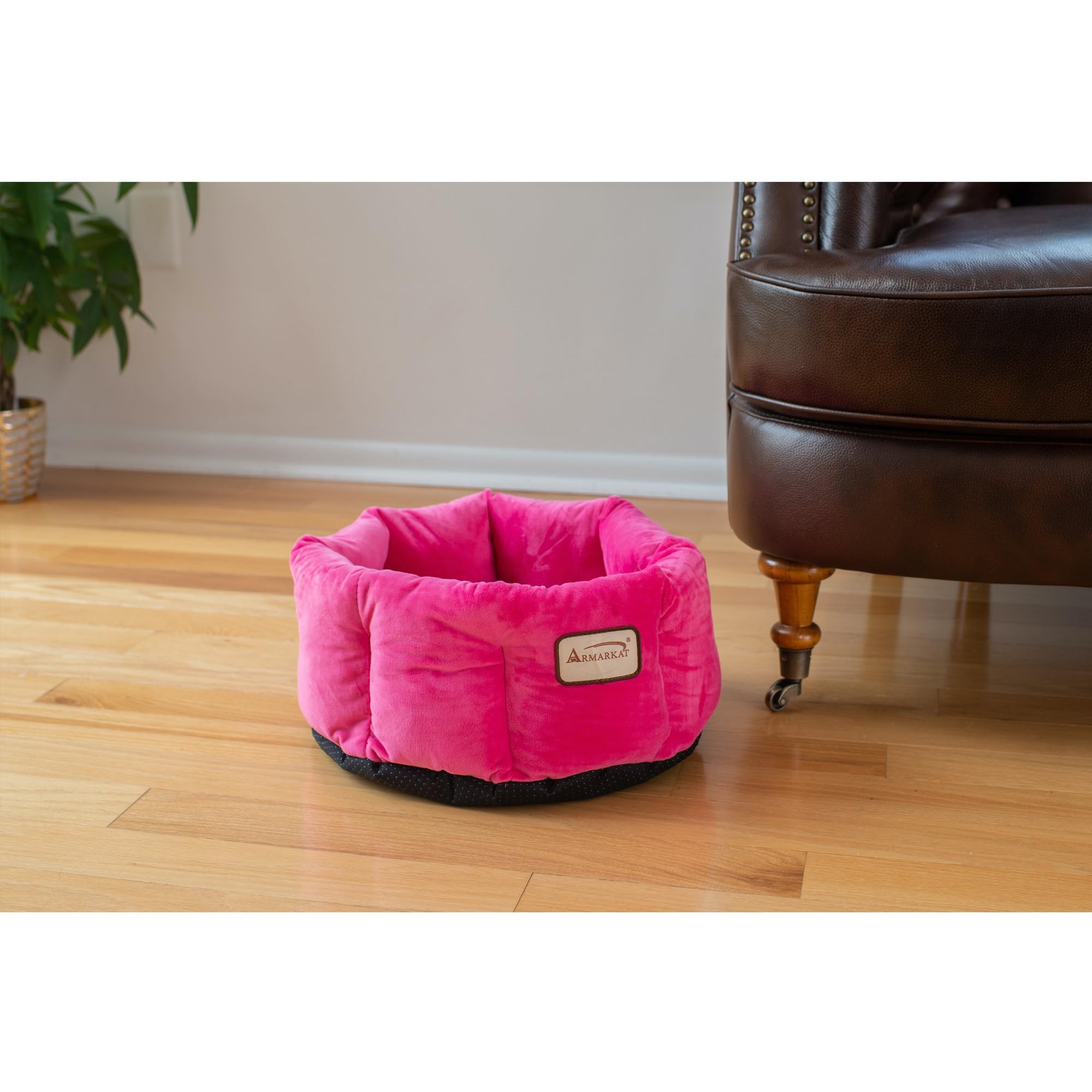 Armarkat C03CZH Cozy Pet Bed 15-Inch Diameter, Pink