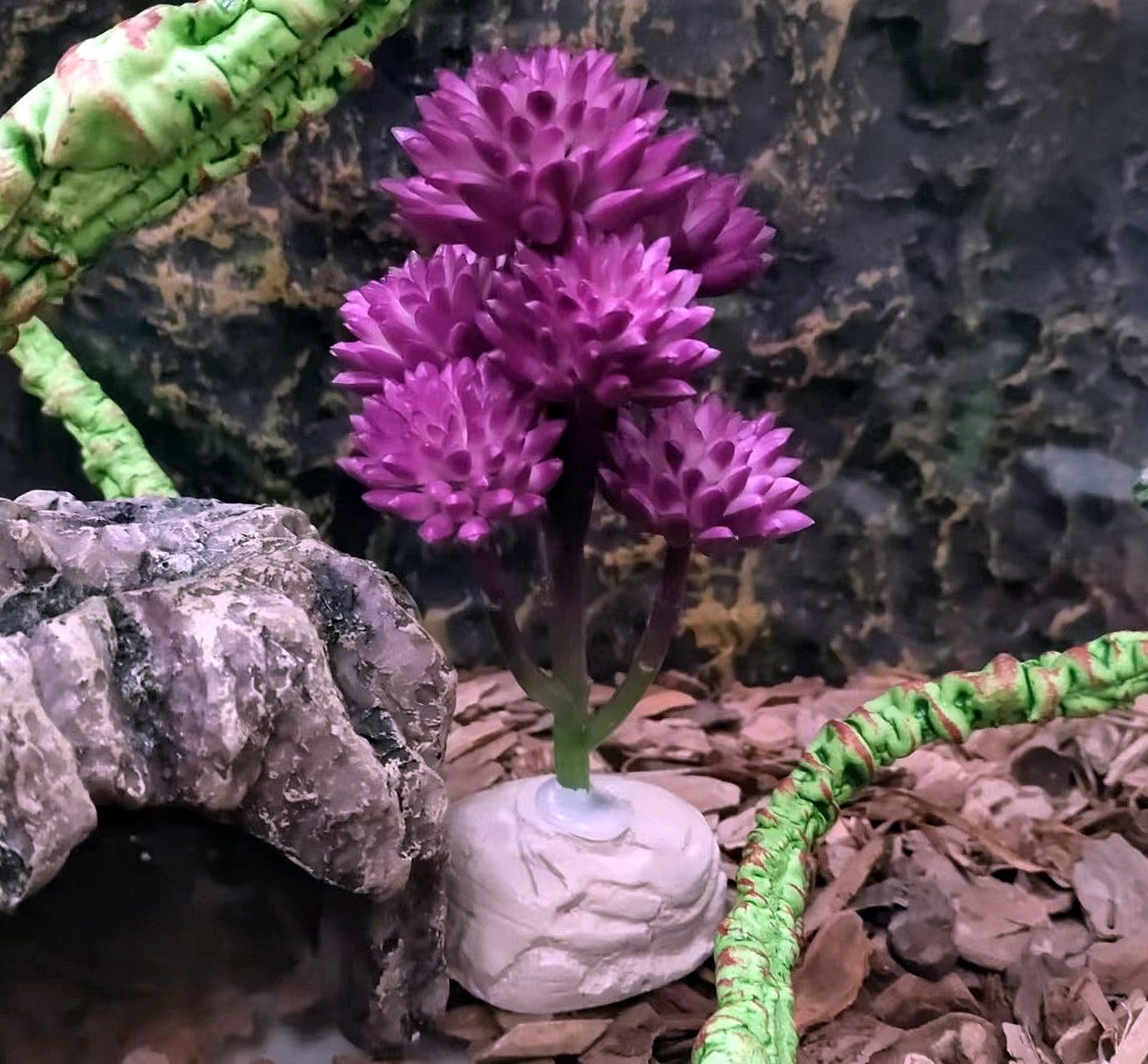 Keruideng Reptile Plants Artificial Terrarium Plants Reptile Plastic Plants For Reptile Habitats With Base -Purple