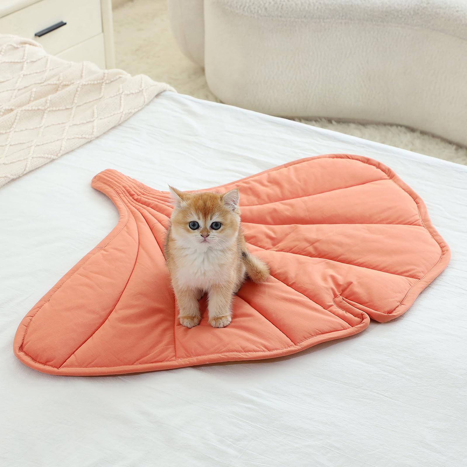 31 X 25 Inch Leaf Shaped Cotton Cat Bed Pad, Warming Cat Mat, Pet Warming Pad For Cats, Warmer Mat For Feral And Indoor Cats, 20