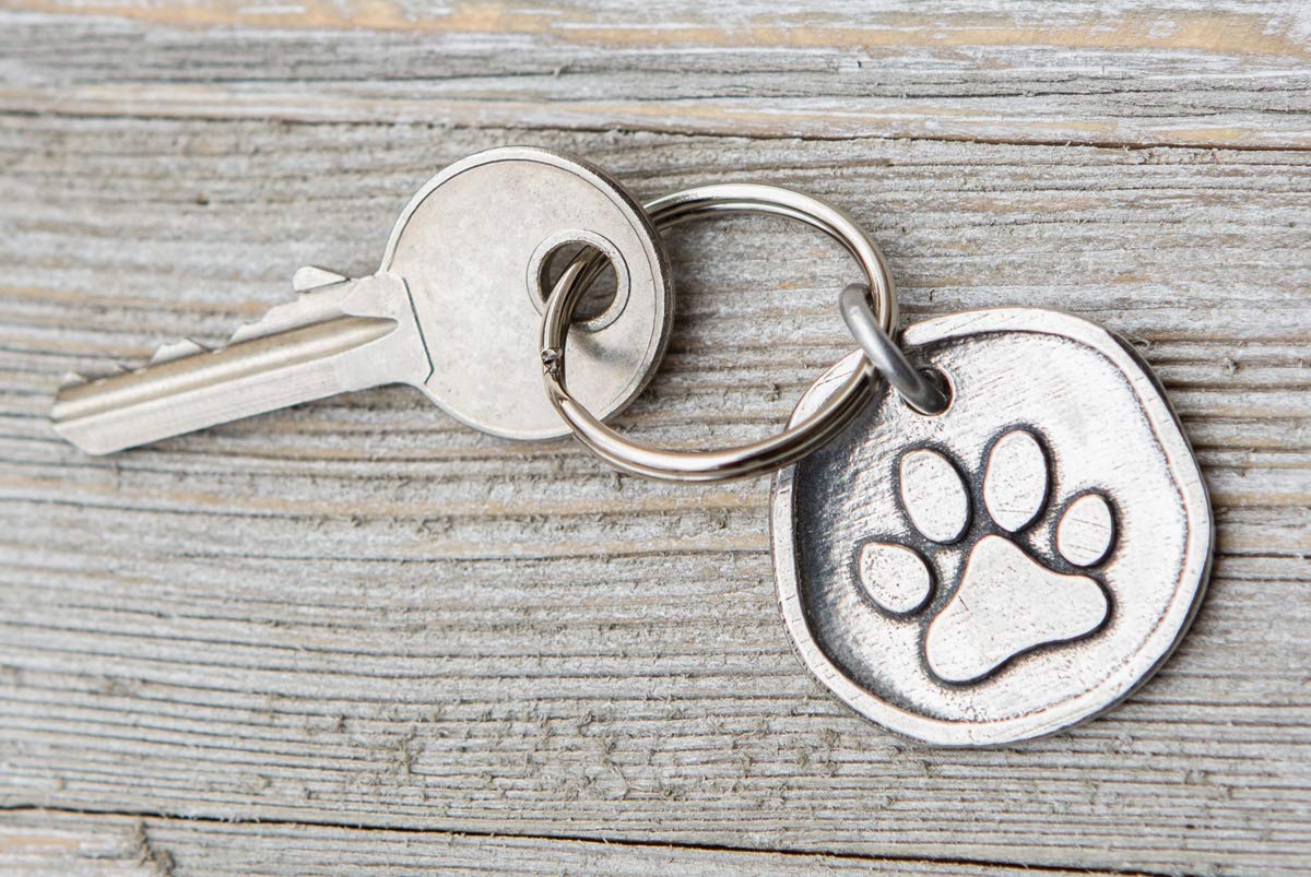 Heartfelt Pet Sympathy Keychain - Pet Memorial Gift With Heart, Dog