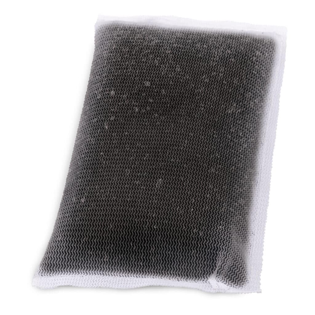 Fluval - Carbon for AC50 Power Filter, 2.5 oz / 70 g - Improves Fish Health, Promotes Ctystal Clear Water, for Use in Freshwater