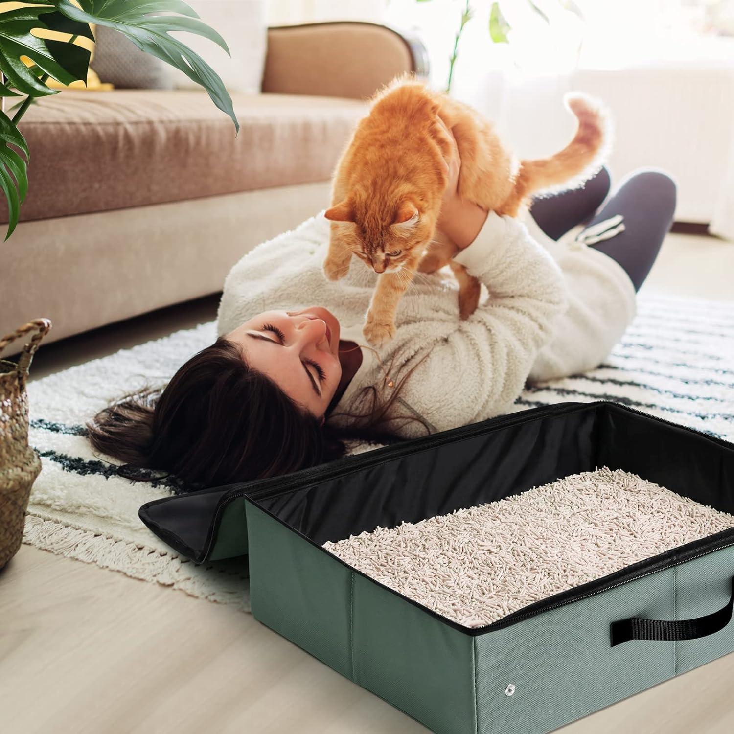 Portable Litter Box With Lid, Leak-Proof Collapsible Cat Litter Box Great For Travel Hotel Stays And Road Trip 16X12X4.3 Inches