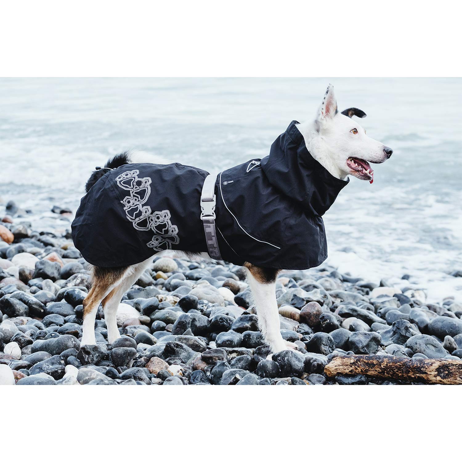 Hurtta Drizzle Coat, Dog Raincoat, Raven, 28 In