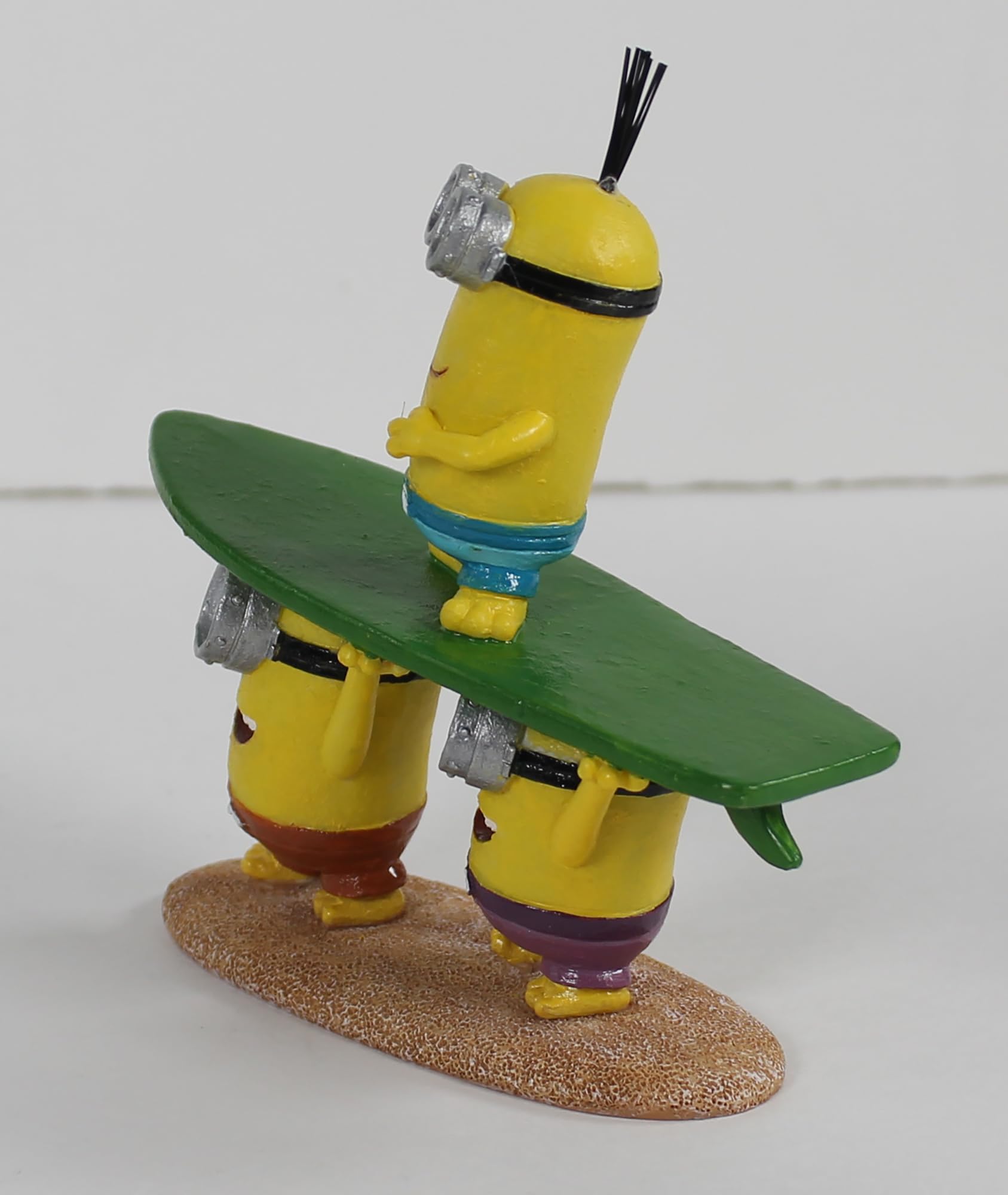 Penn-Plax Minions Officially Licensed Aquarium Ornament – Beach Buddies (Kevin, Stuart, And Bob) – Safe For Freshwater And Saltwater Fish Tanks – Small