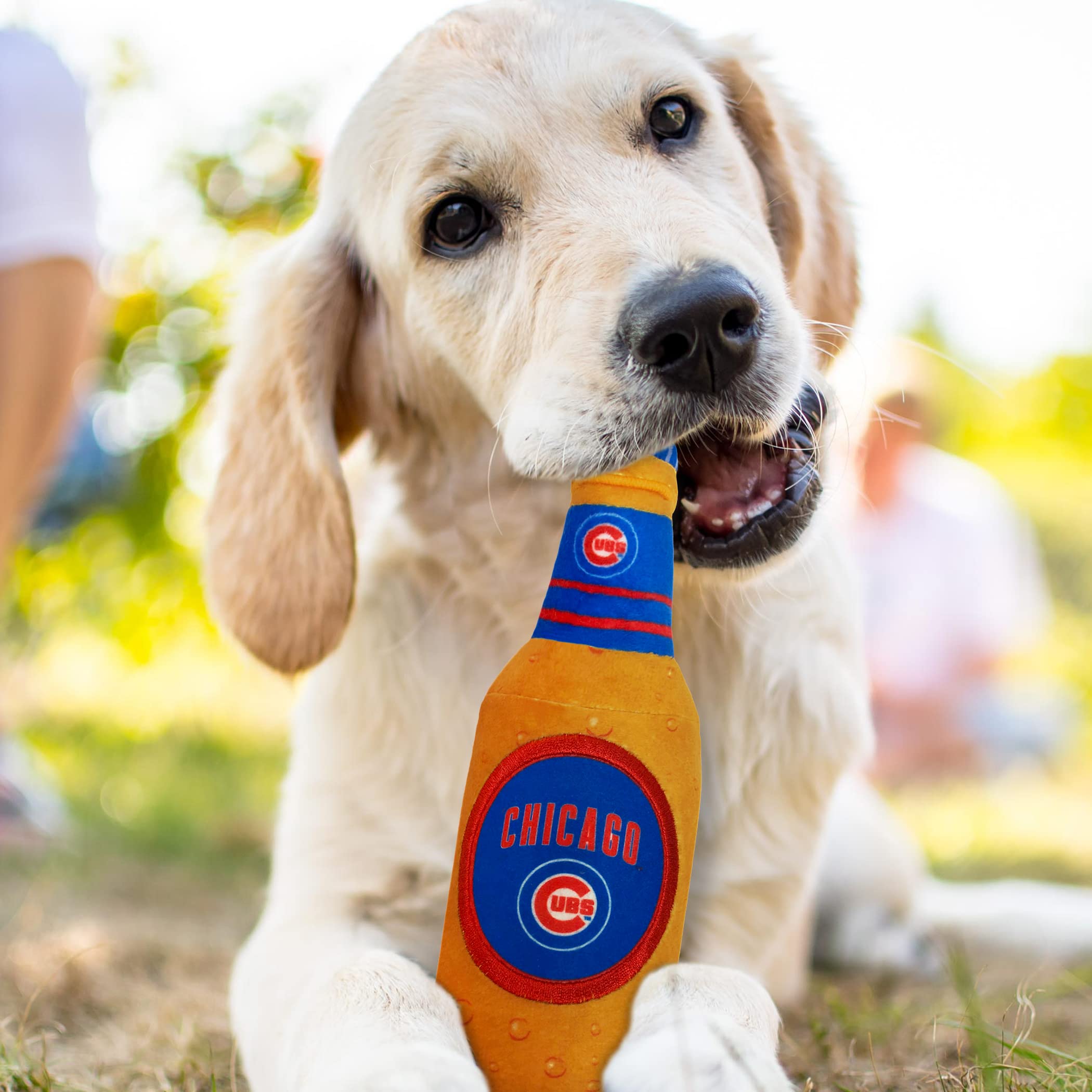 Pets First Mlb Chicago Cubs Stadium Beer Bottle Plush Dog Toy-Cutest Plush Toy For Dogs & Cats With Inner Squeaker & Premium Emb