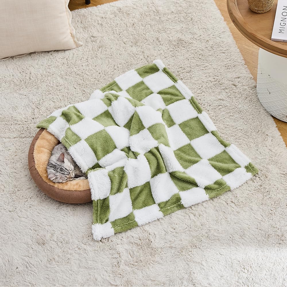Qeils Jacquard Dog Blankets For Large Dogs, Cozy Calming Cat Blankets Washable, 280Gsm Coral Fleece Plush Fluffy Throw Blanket,