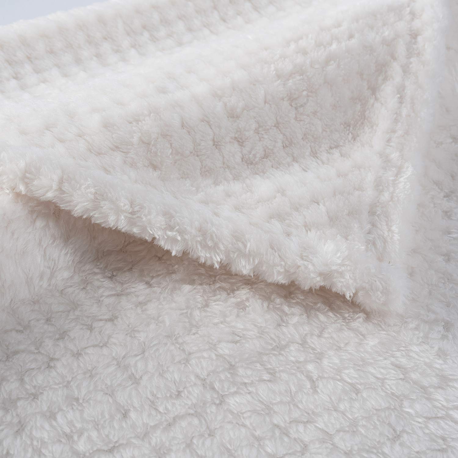 Warm Soft Fuzzy Dog Or Cat Blanket, Plush Fleece Throws For Puppy, Kitten, Medium, Large Dogs - Ivory (L/40'' X 48'')