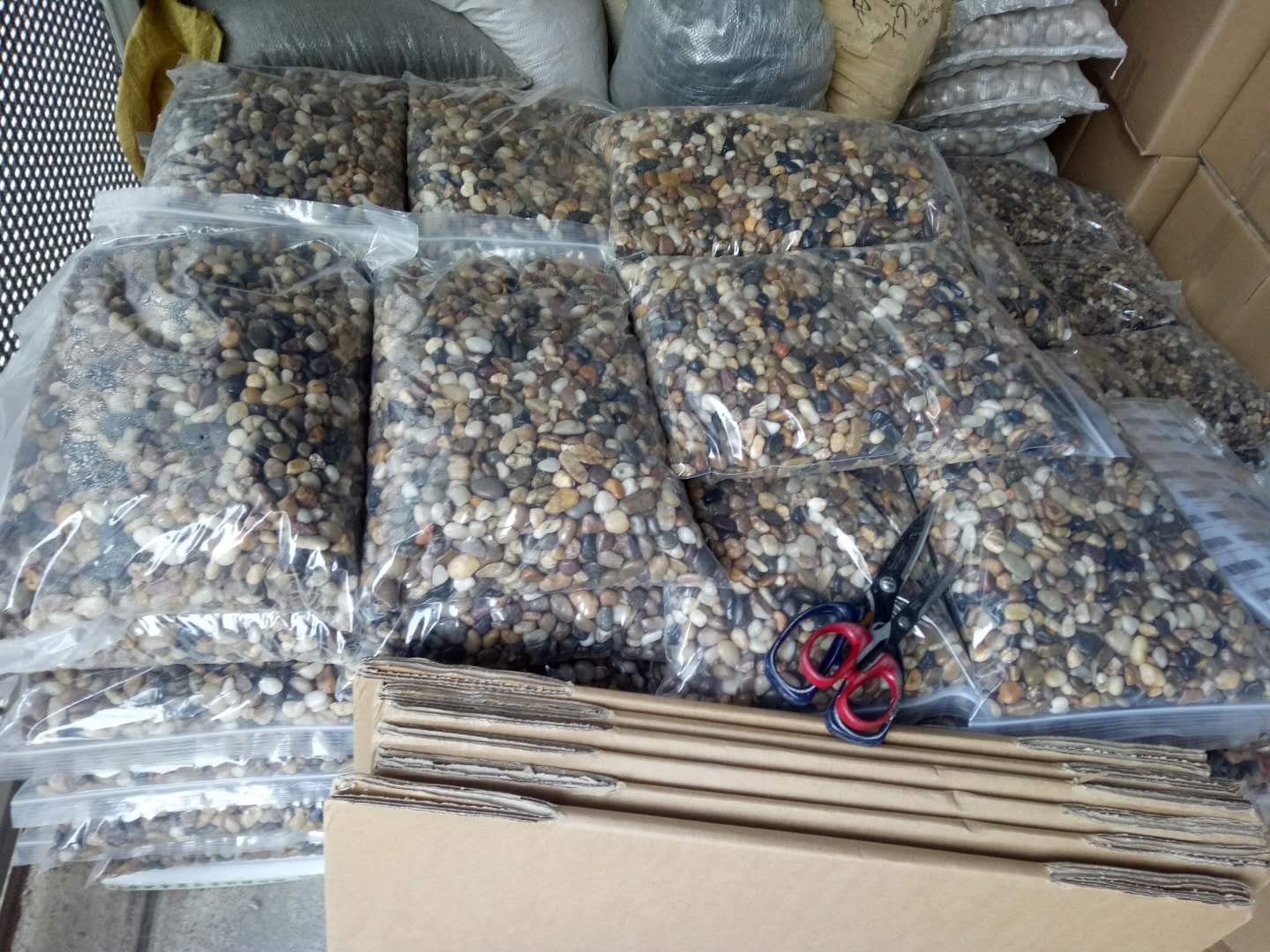 Voulosimi 12 Lbs River Rock Stones, Natural Decorative Polished Mixed Pebbles Gravel,Outdoor Decorative Stones For Plant Aquariu