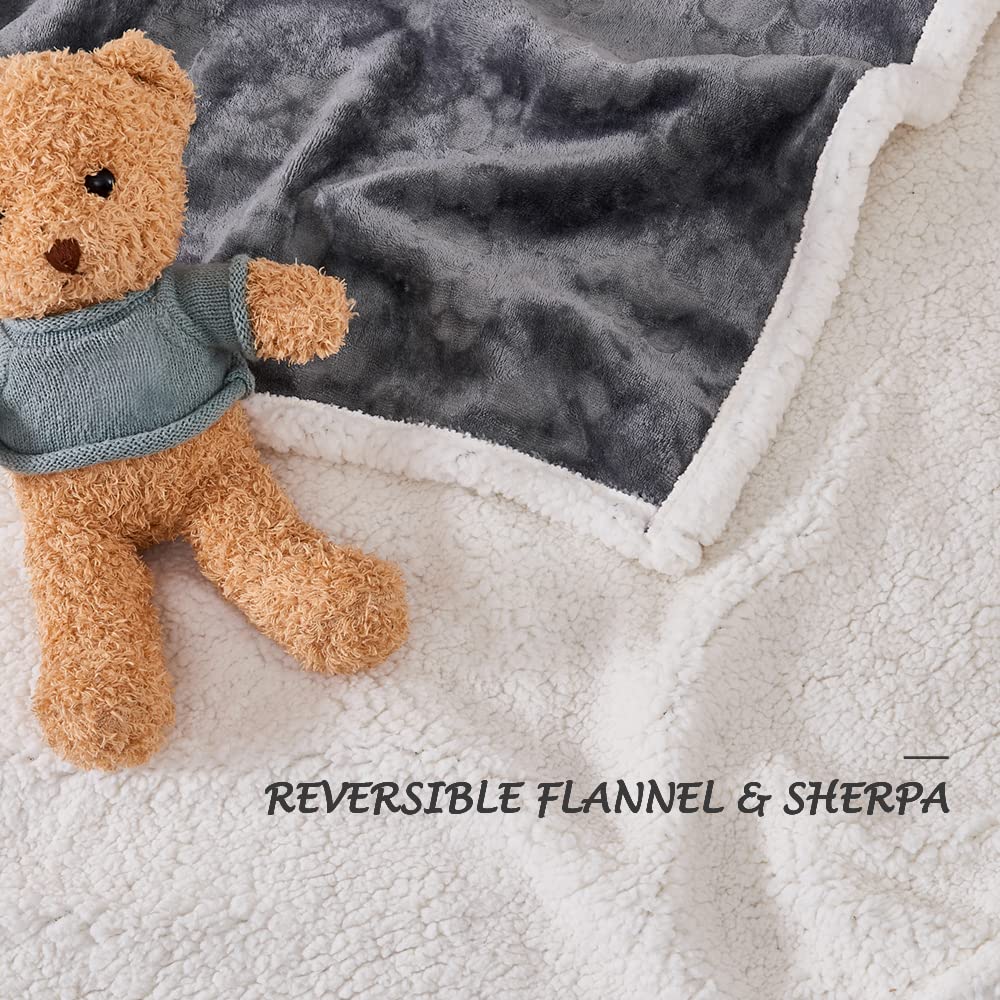 Qeils Dog Blanket - Waterproof Sherpa Fleece, 30"x40", Dark Grey, Washable Plush Throw for Small Dogs & Cats