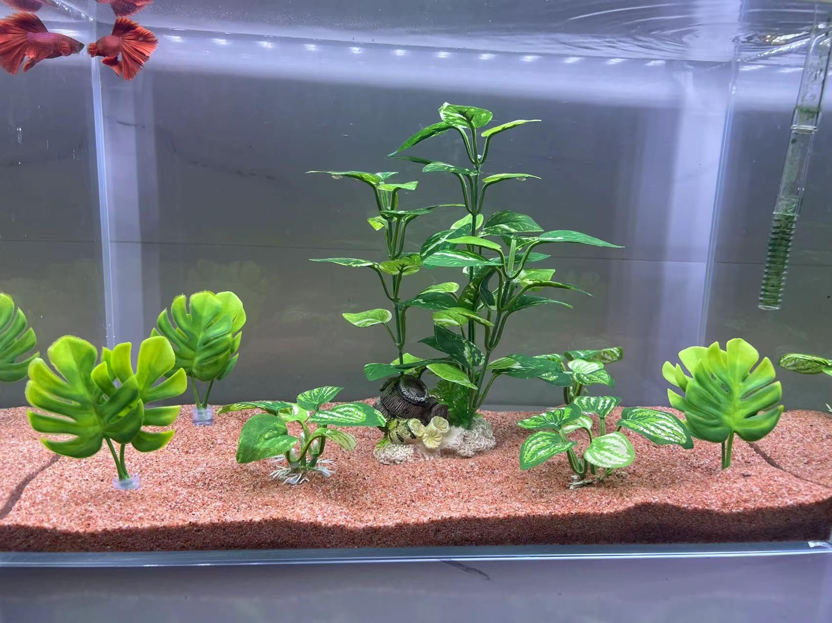 EDGCTYU Aquarium Decorations Fish Tank Artificial Plastic Plants,Silk Plants for Fish Tank Decoration, Pack of 7 (Green)