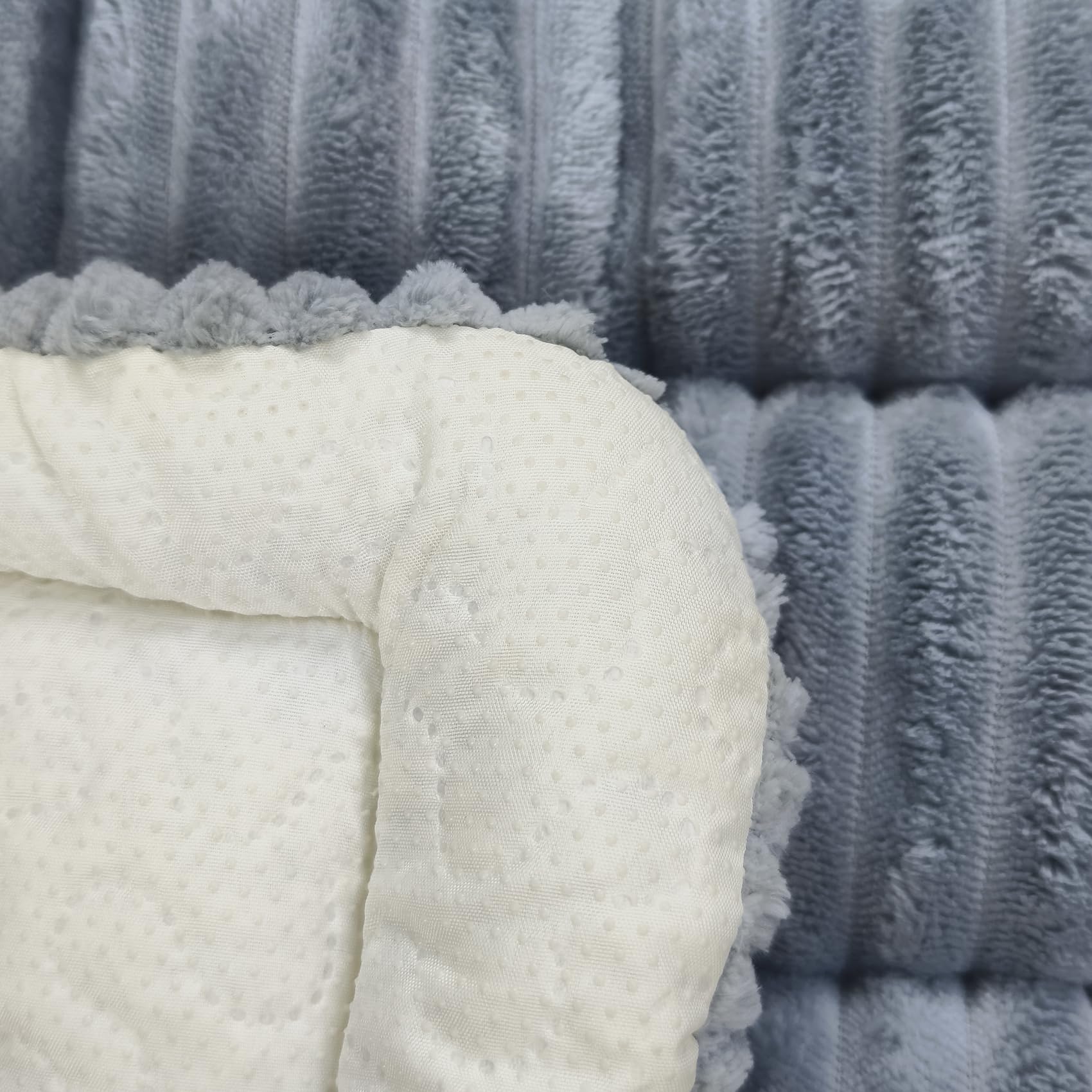 HOMEREFROM Dog Bed for Car, Backseat Pet Bed Mat, Dog Seat Cover for Car Back Seat, Non-Slip Travel Pet Mat, Fit for Backseat Ex