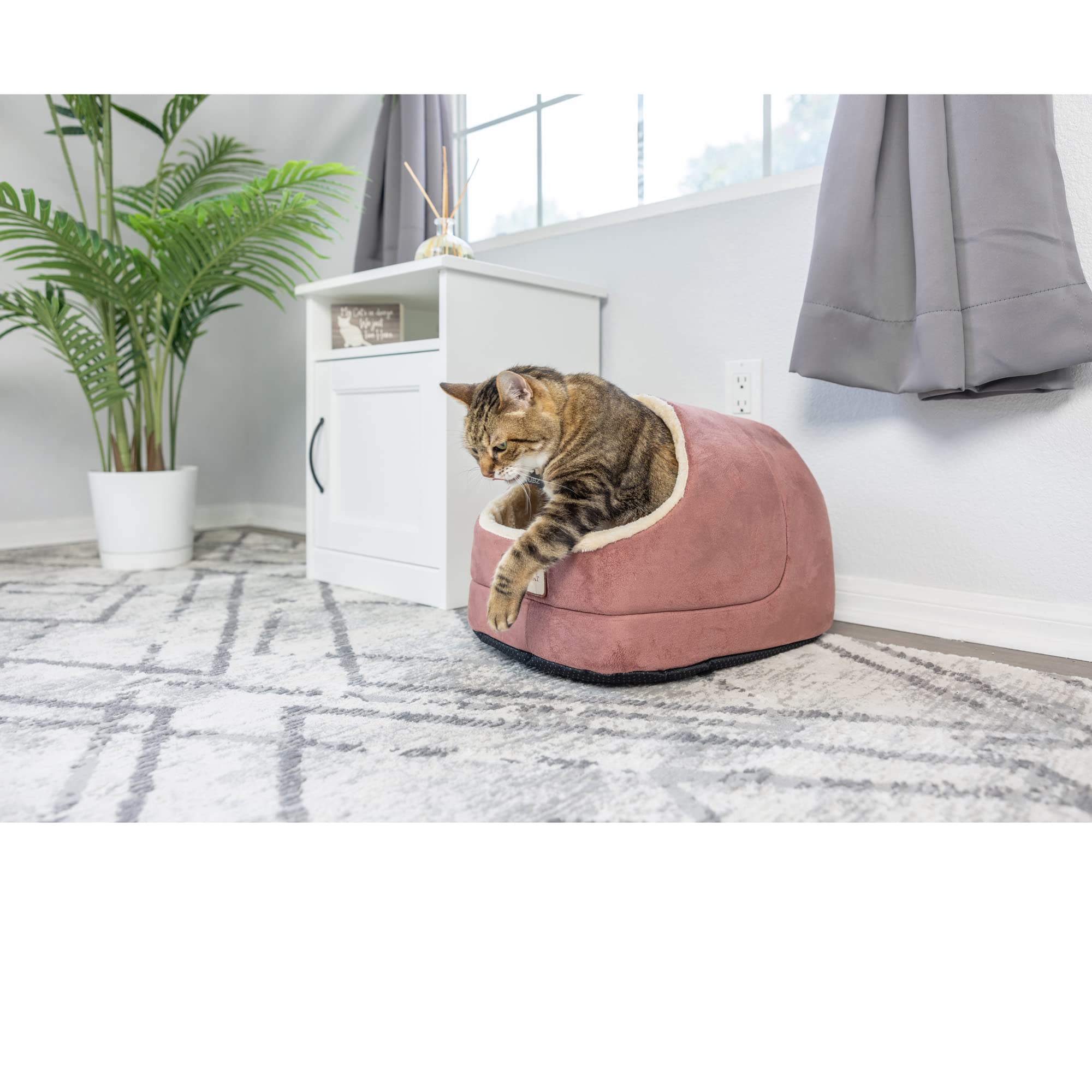 Armarkat Indian Red Cat Bed Size, 18-Inch by 14-Inch