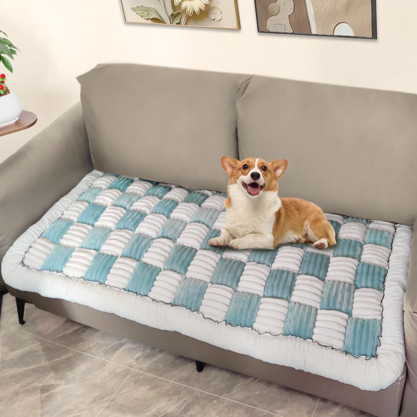 Thinmay Fuzzy Warm Dog Bed, Pet Friendly Couch Protector, Anti-Slip Washable Sofa Cover For Dogs, Pet Hair Resistant Mat (Plush 