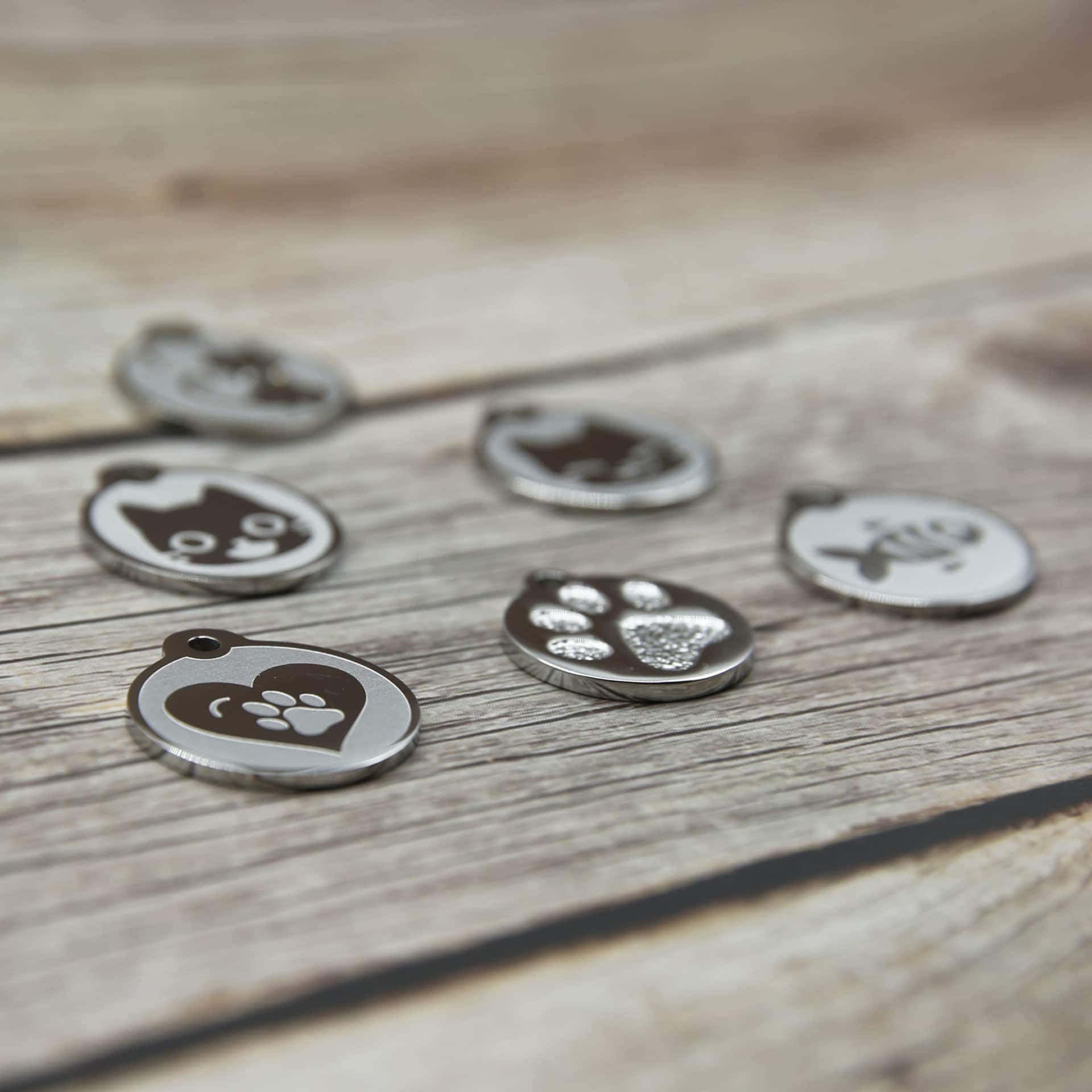 Stainless Steel Cat Id Tags - Engraved Personalized Cat Tags Includes Up To 4 Lines Of Text With Round Heart Shape