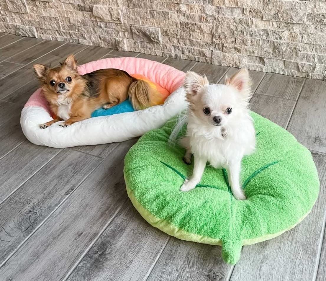 Tonbo Soft Plush Extra Small Cute And Cozy Leaf Dog Cat Bed, Washer And Dryer Friendly (Leaf)