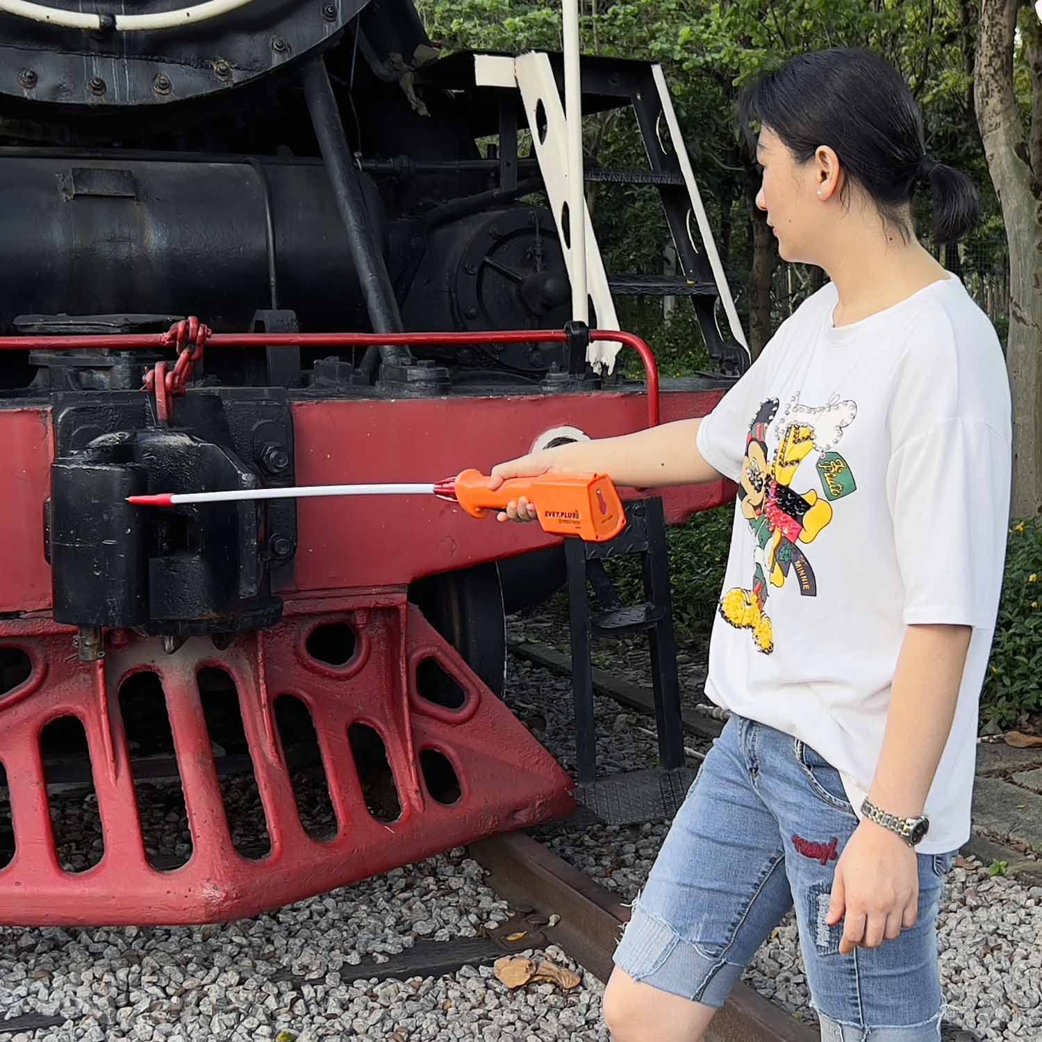 VET.PLUS Rechargeable Waterproof Livestock Prod for Cattle & Large Dogs, 33.5 Total Length, Orange