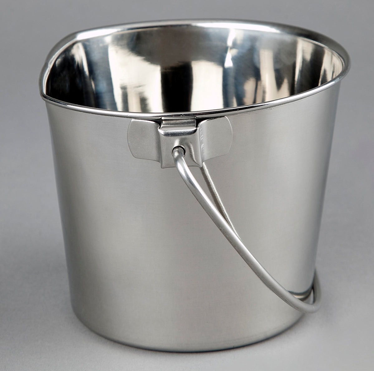 Advance Pet Products 13 Quart Heavy Duty Stainless Steel Flat Side Bucket | Durable Food & Water Pail For Dogs, Cats, Kennels, Cages And Critter Crates | Multi-Purpose Bucket