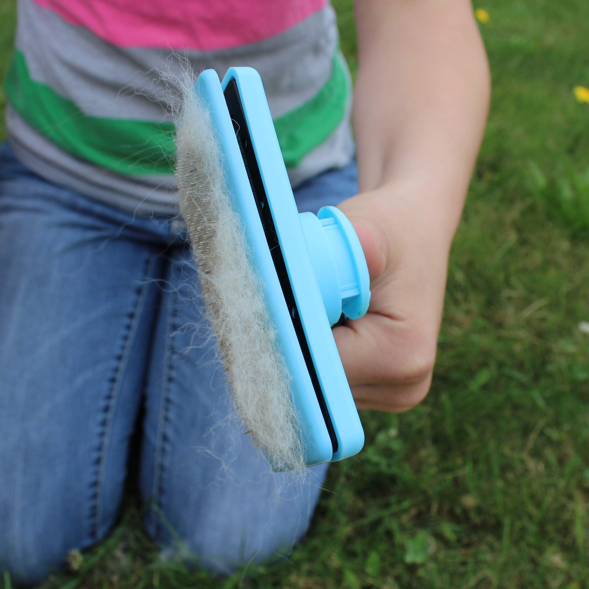 Cutenfuzzy Self Cleaning Pet Slicker Brush, Blue, Large