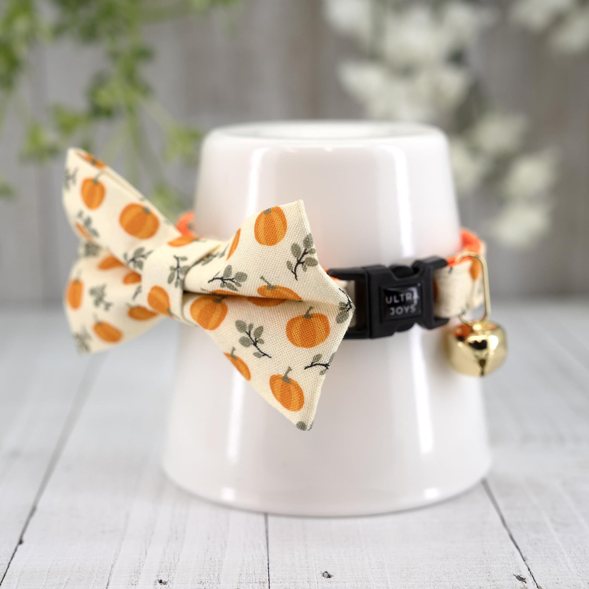 Ultra Joys Breakaway Cat Collar With Bells - Boy & Girl Kitten Collar With Bowtie Pumpkin Small