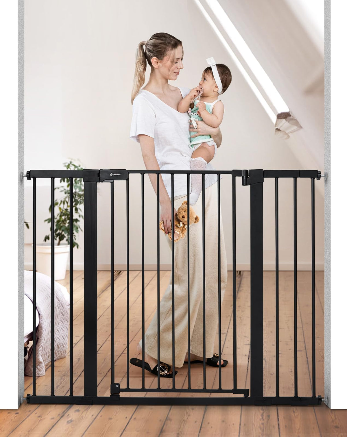 Comomy 36' Extra Tall Baby Gate For Stairs Doorways, Fits Openings 29.5' To 48.8' Wide, Auto Close Extra Wide Dog Gate For House, Pressure Mounted Easy Walk Through Pet Gate With Door, Black