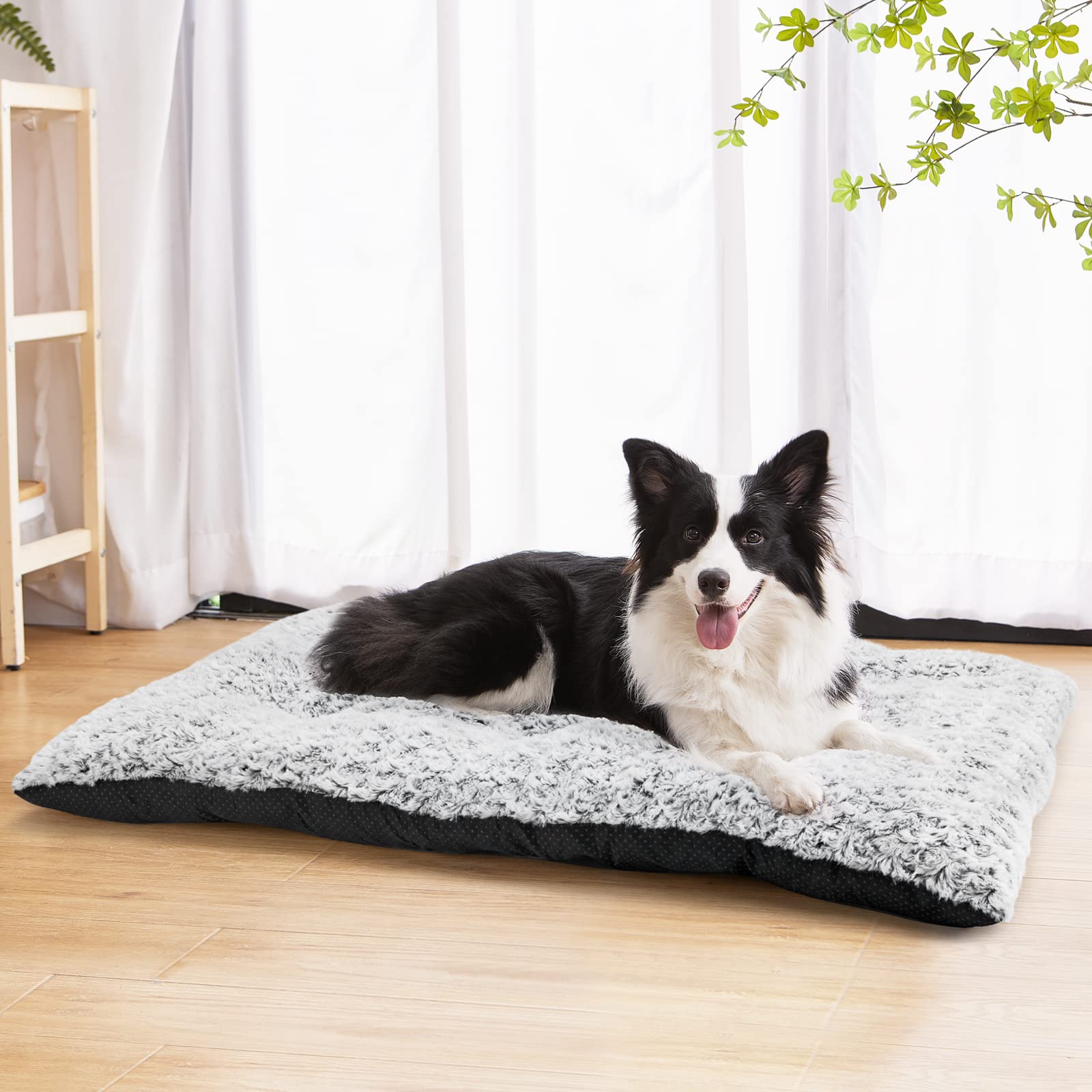 Dog Bed Kennel Pad Washable Anti-Slip Crate Mat For Small Dogs And Cats (24-Inch)