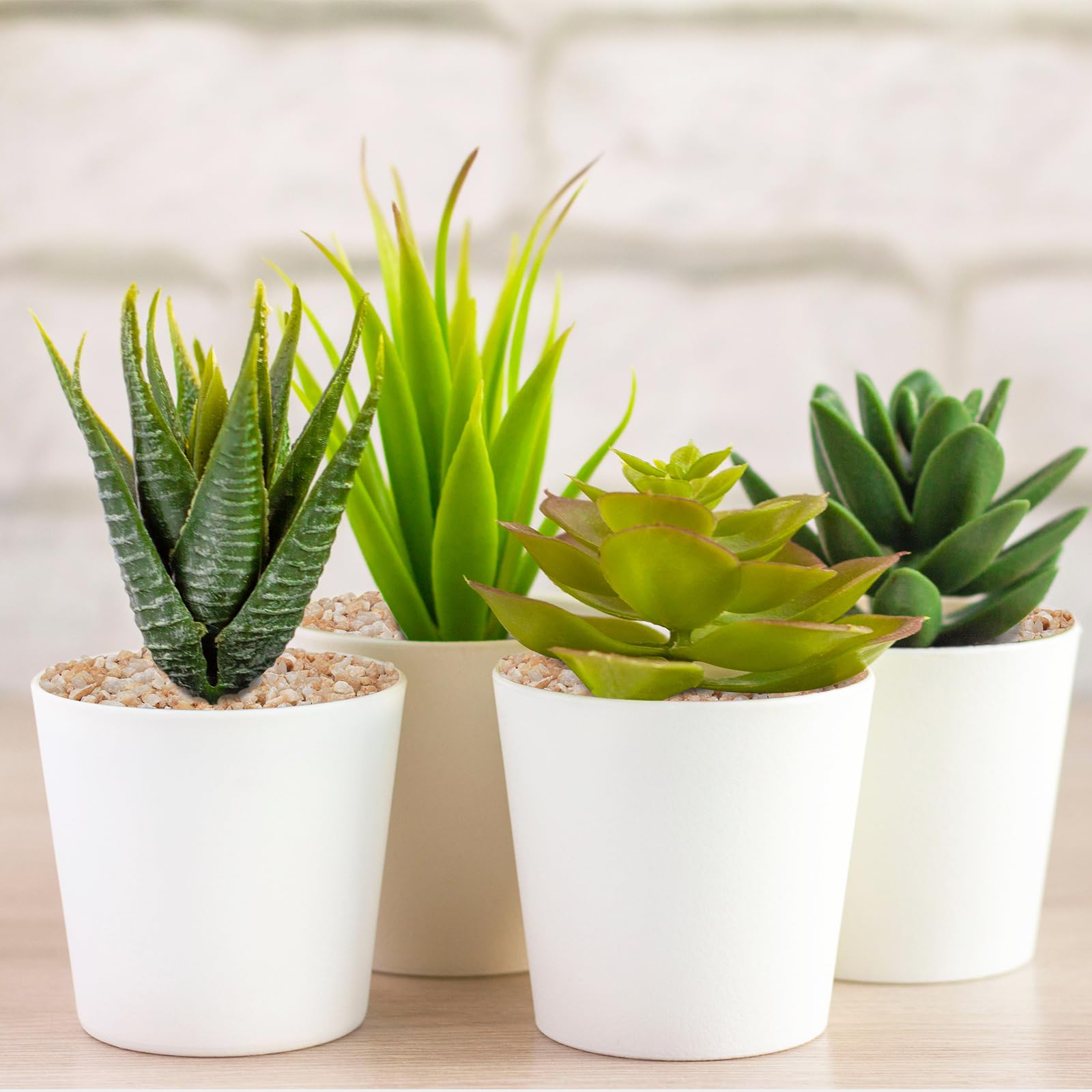 Pulovin 2.5 lbs Coarse Silica Sand for Indoor Plants, 1/5 Inch Natural Decorative Gravel for Vases, Aquariums, Terrarium, Fish T