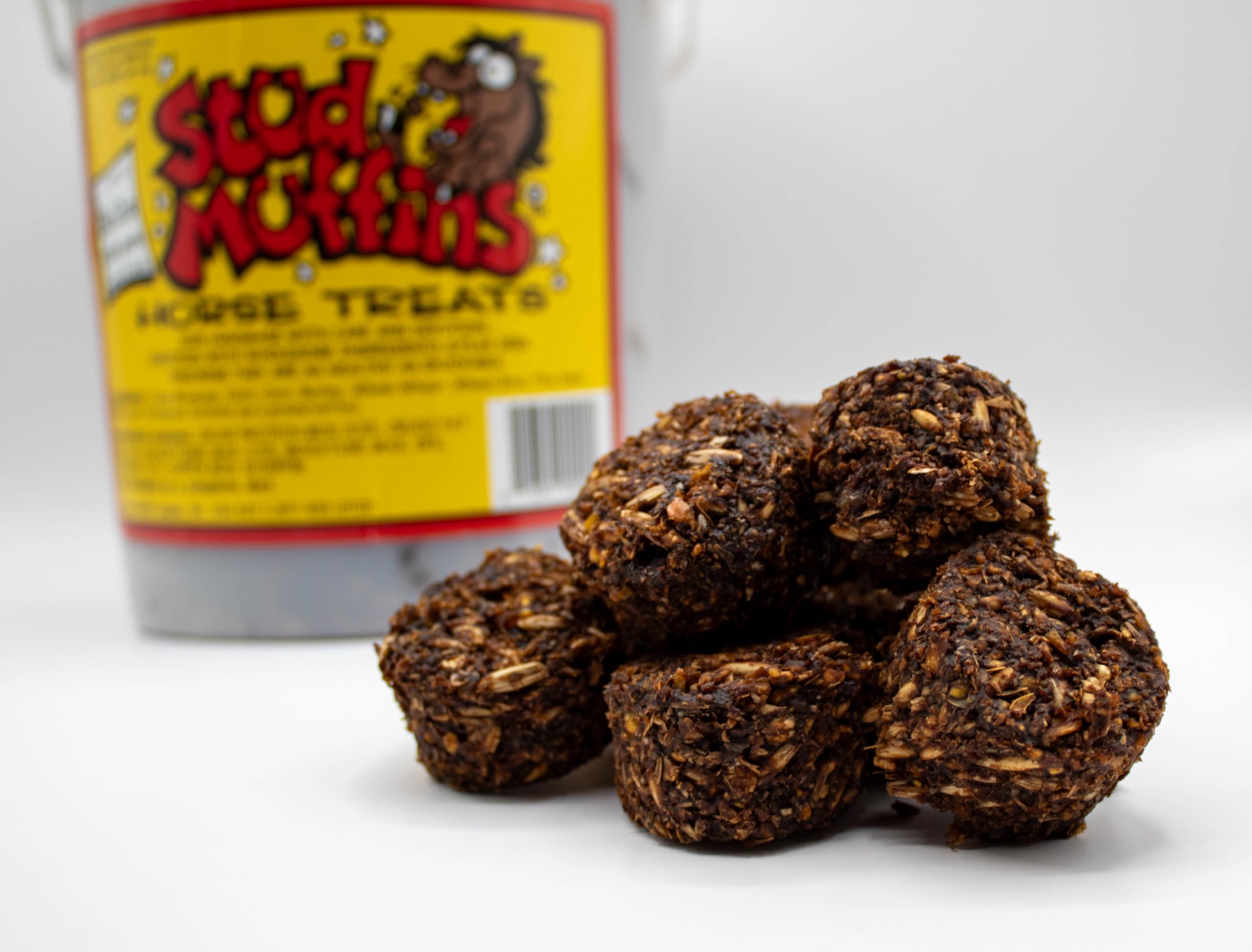 Stud Muffins S1060 Stud Muffins Horse Treats, 60 Oz Bucket